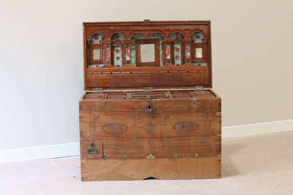 Meuble de mariés - Coffre de mariage indien