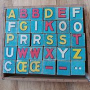 Cubes alphabétiques instructifs, début 20ème siècle