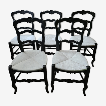 Seated chairs white straw black frame