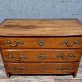 Commode cintrée époque Louis XIV en noyer circa 1720