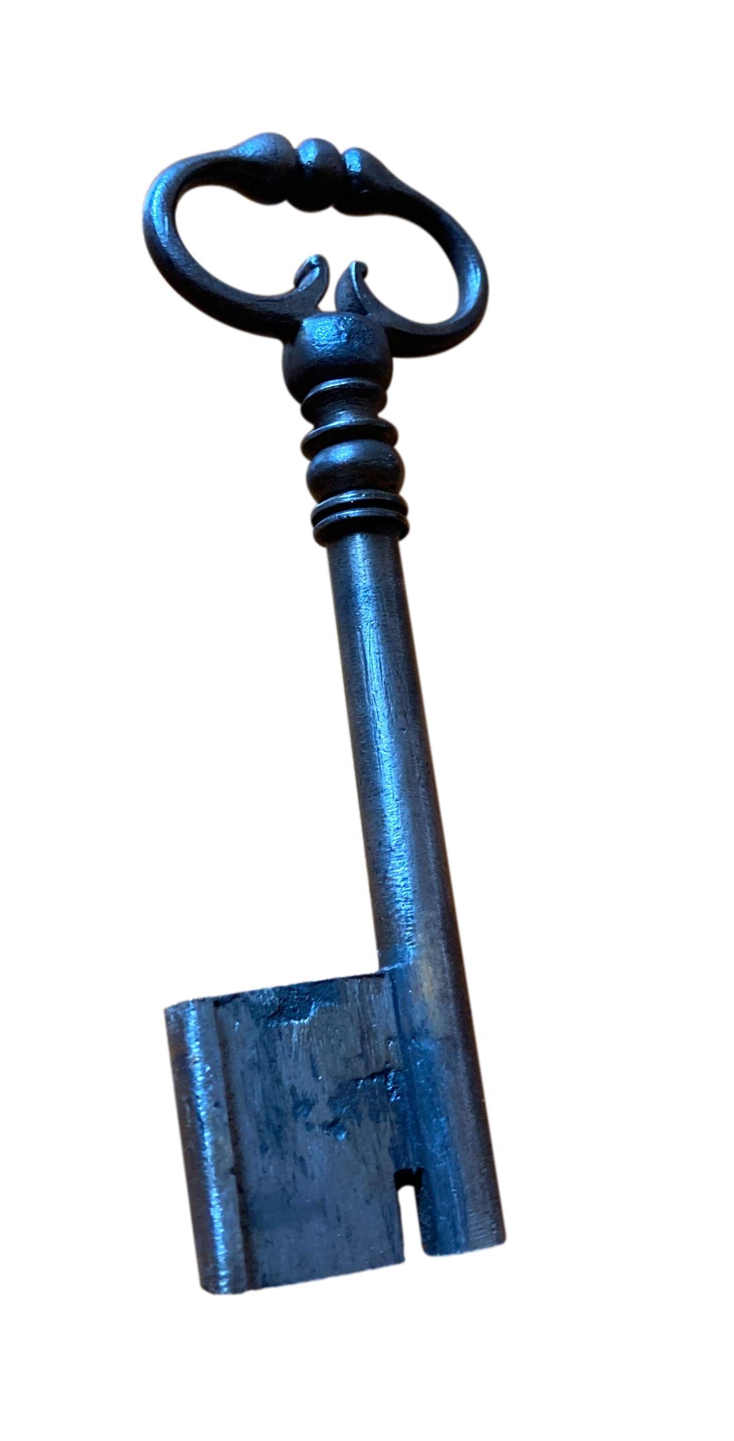 18th century Bordeaux display cabinet