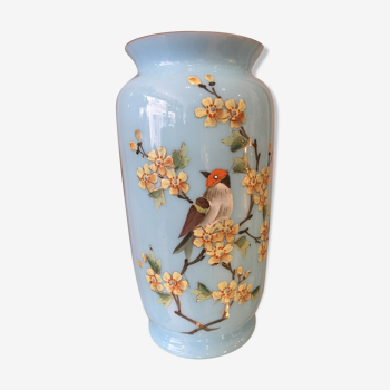 Vase en opaline bleu decor floral et oiseau peint et emaille
