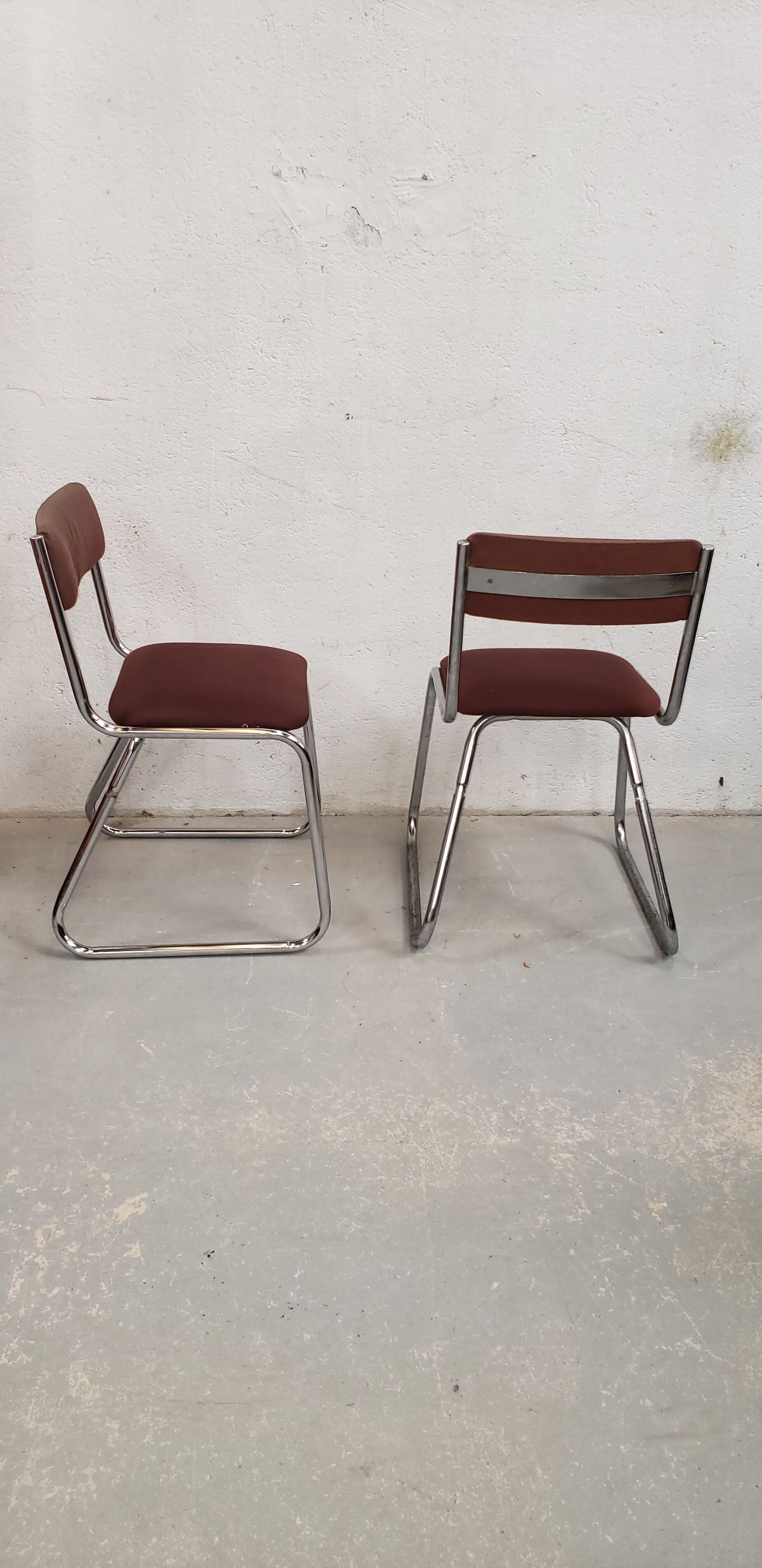 Series 4 chrome sled chairs