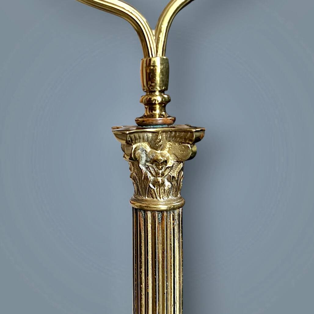 Antique lamp base in patinated brass – fluted column – H 60 cm