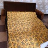 Vintage 3-seater convertible velvet toad sofa