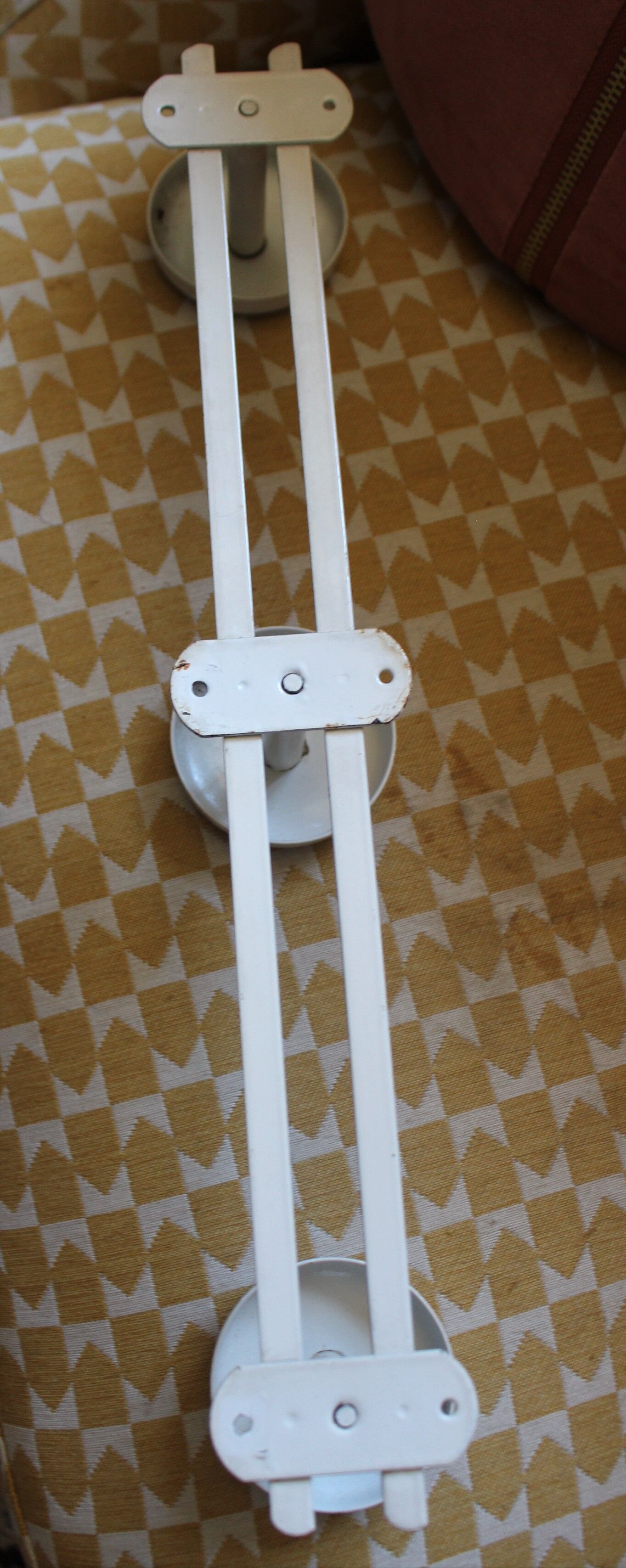 Coat rack vintage metal white 3 hooks