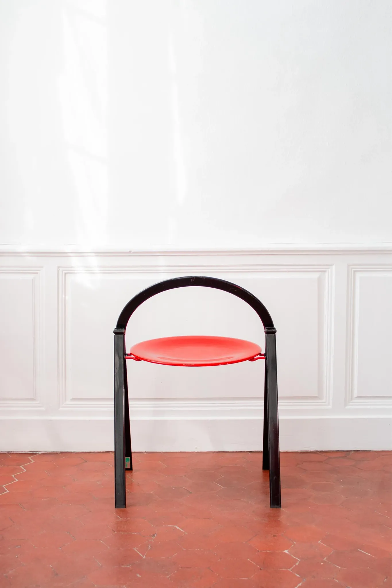 Vintage Clio chairs by Giorgio Cattelan for Cidue, black metal and wood.