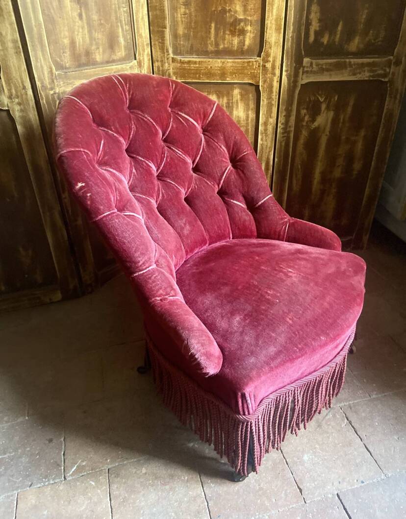 Antique Napoleon III period upholstered toad armchair – 19th century – Upholstered red velvet