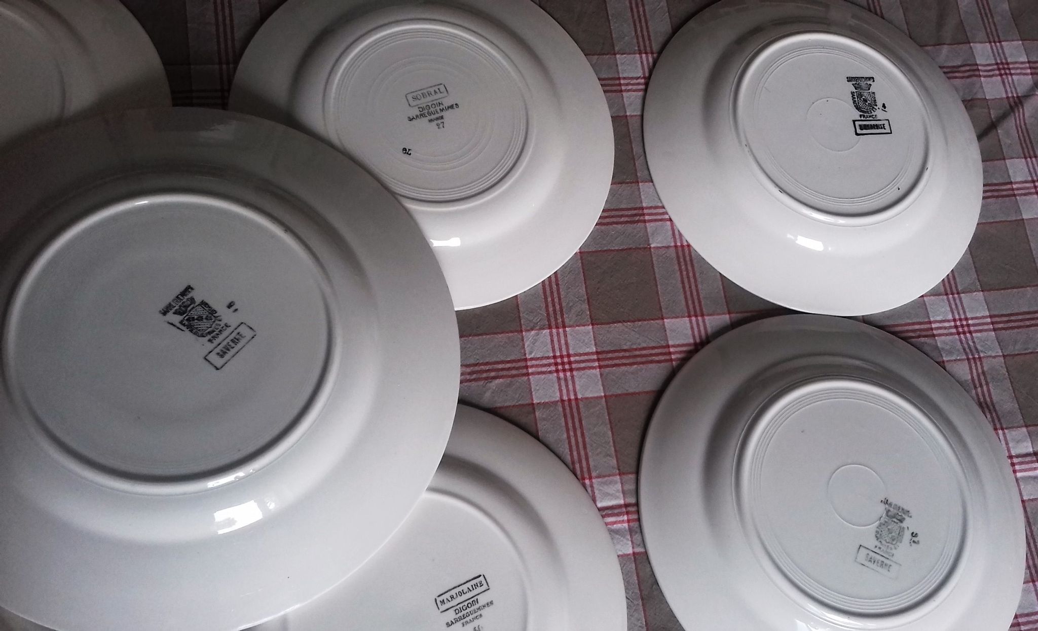 6 flat plates and one plat Badonviller Digoin Sarreguemines