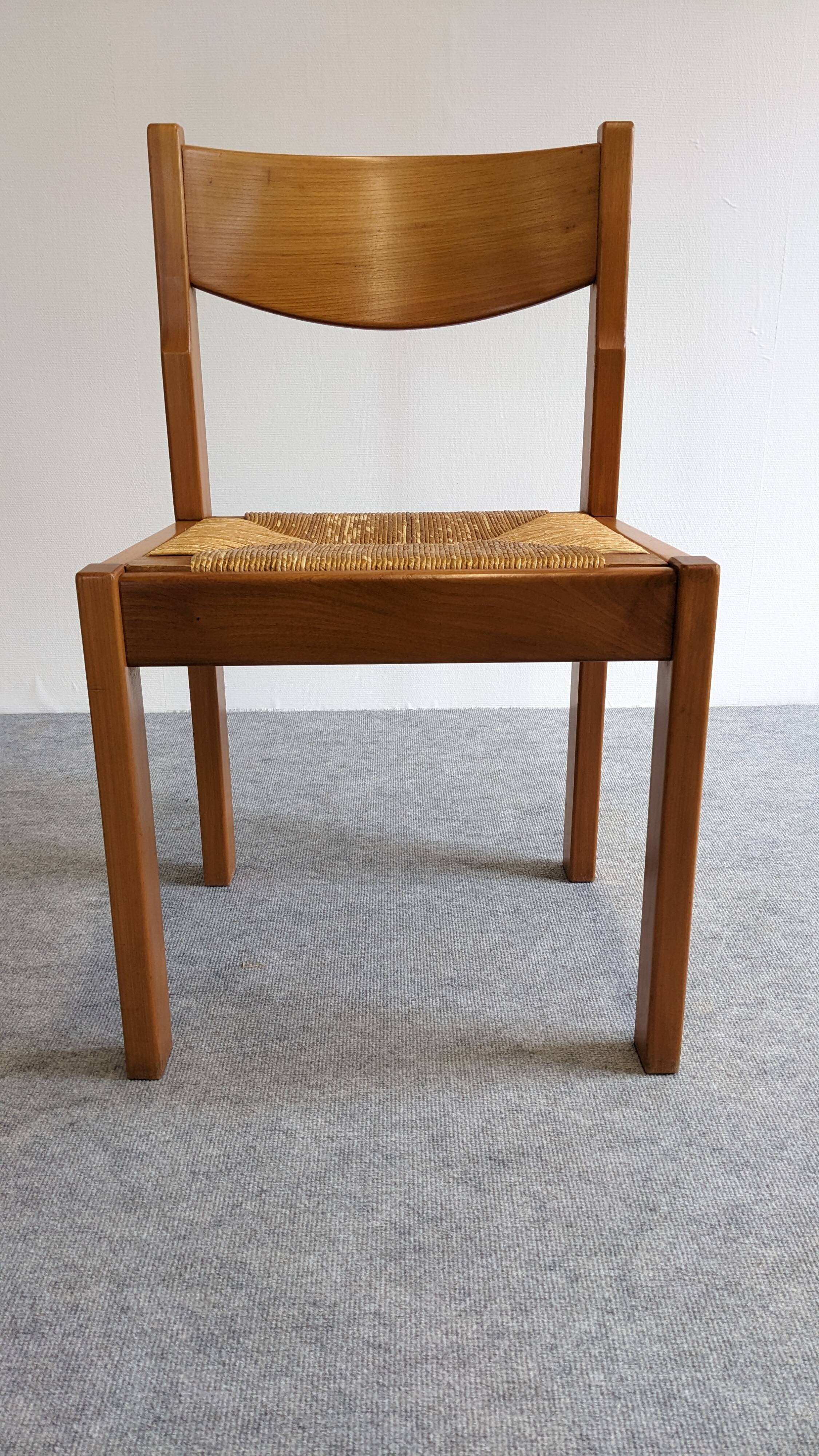 Série de 6 chaises paillées Maison Regain en orme massif, années 70-80