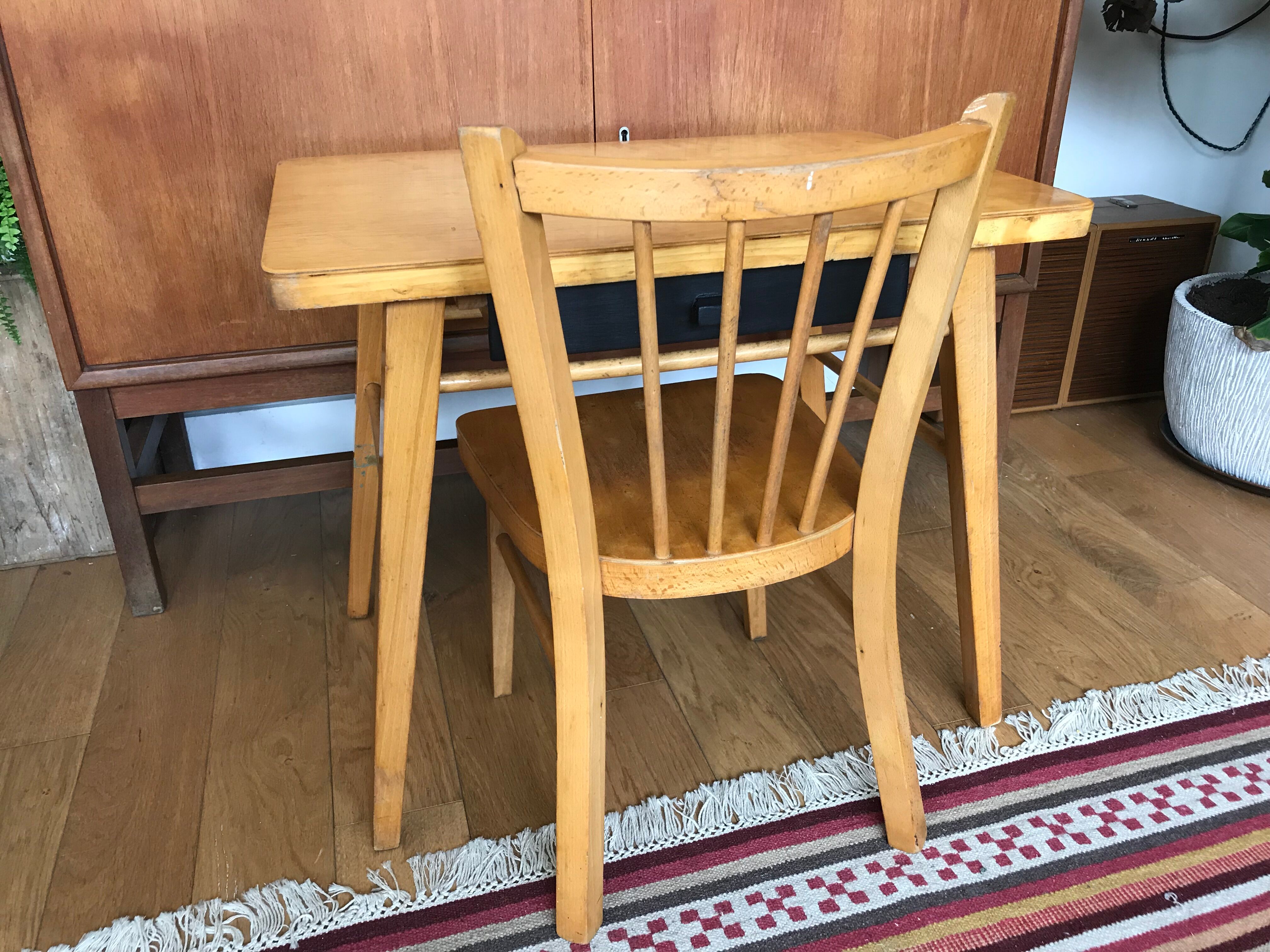 Baumann children's desk and chair set