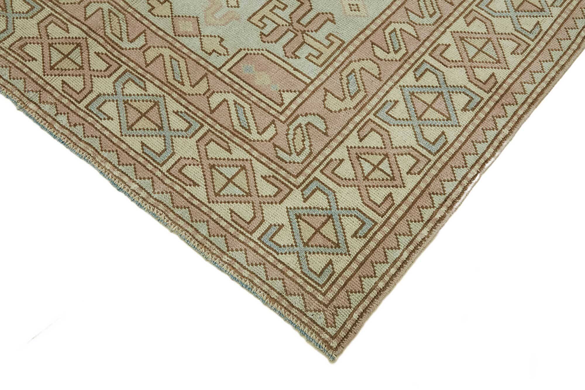 Turkish Vintage Anatolian Rug 145 cm x 233 cm