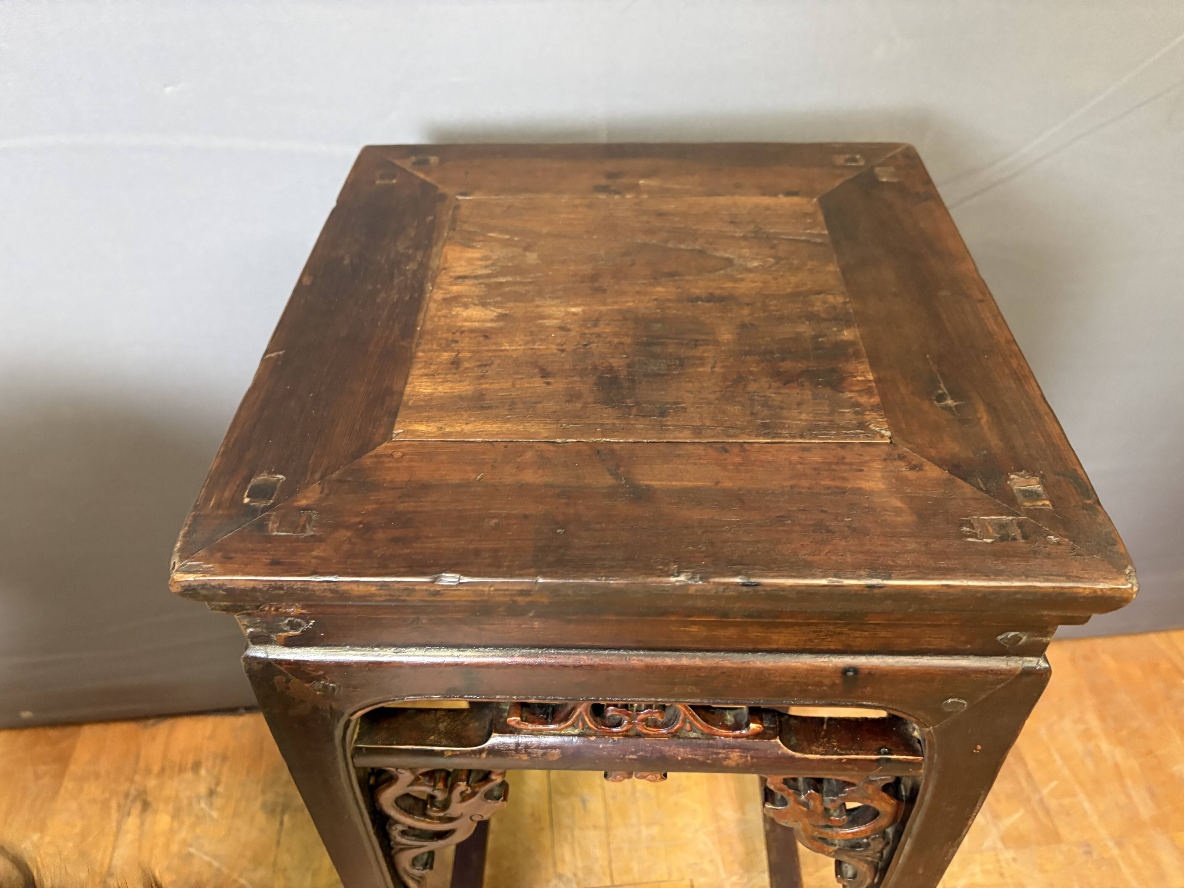 Sellette Chinoise en bois laqué fin XIX