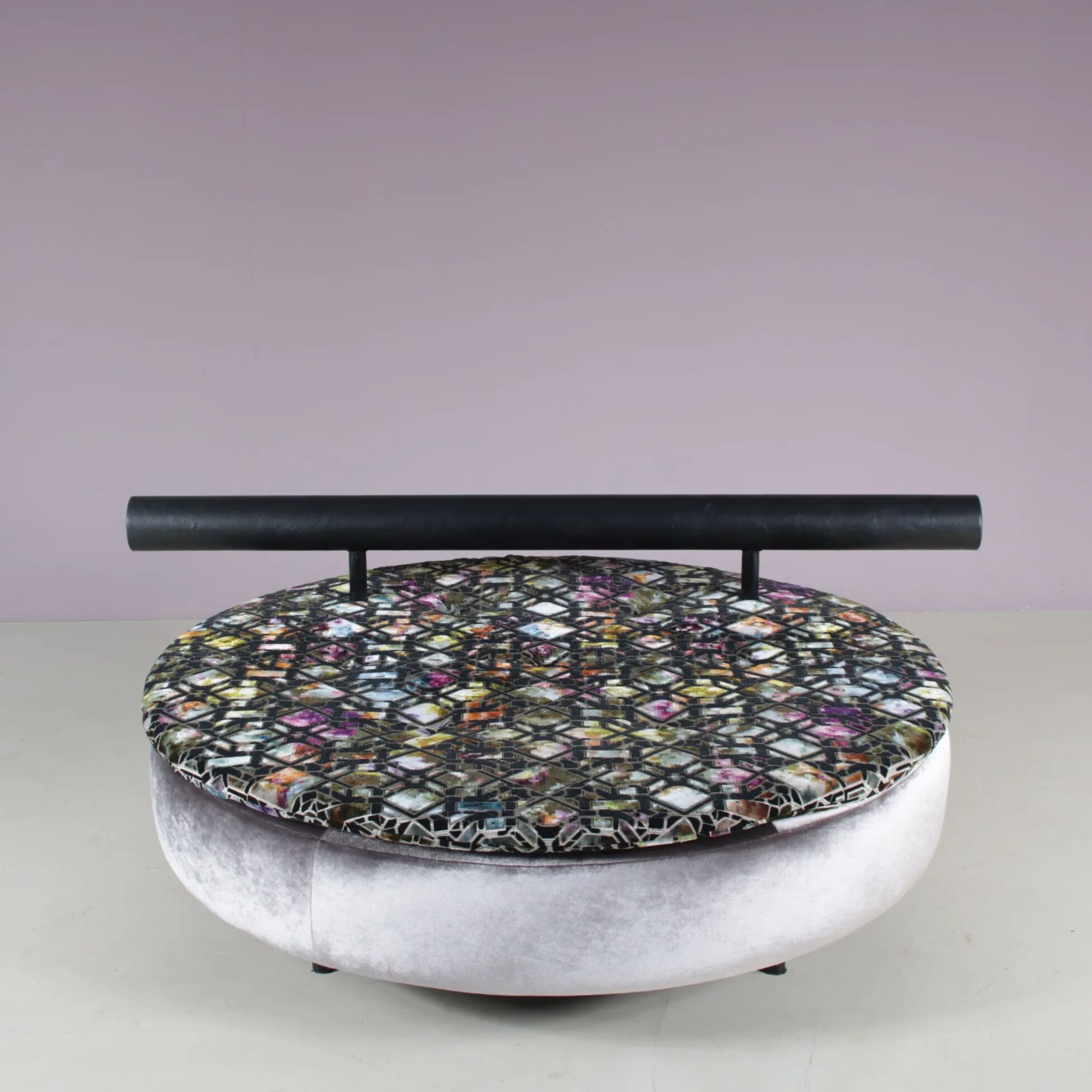 1980s round loveseat in Antonio Citterio style from Italy