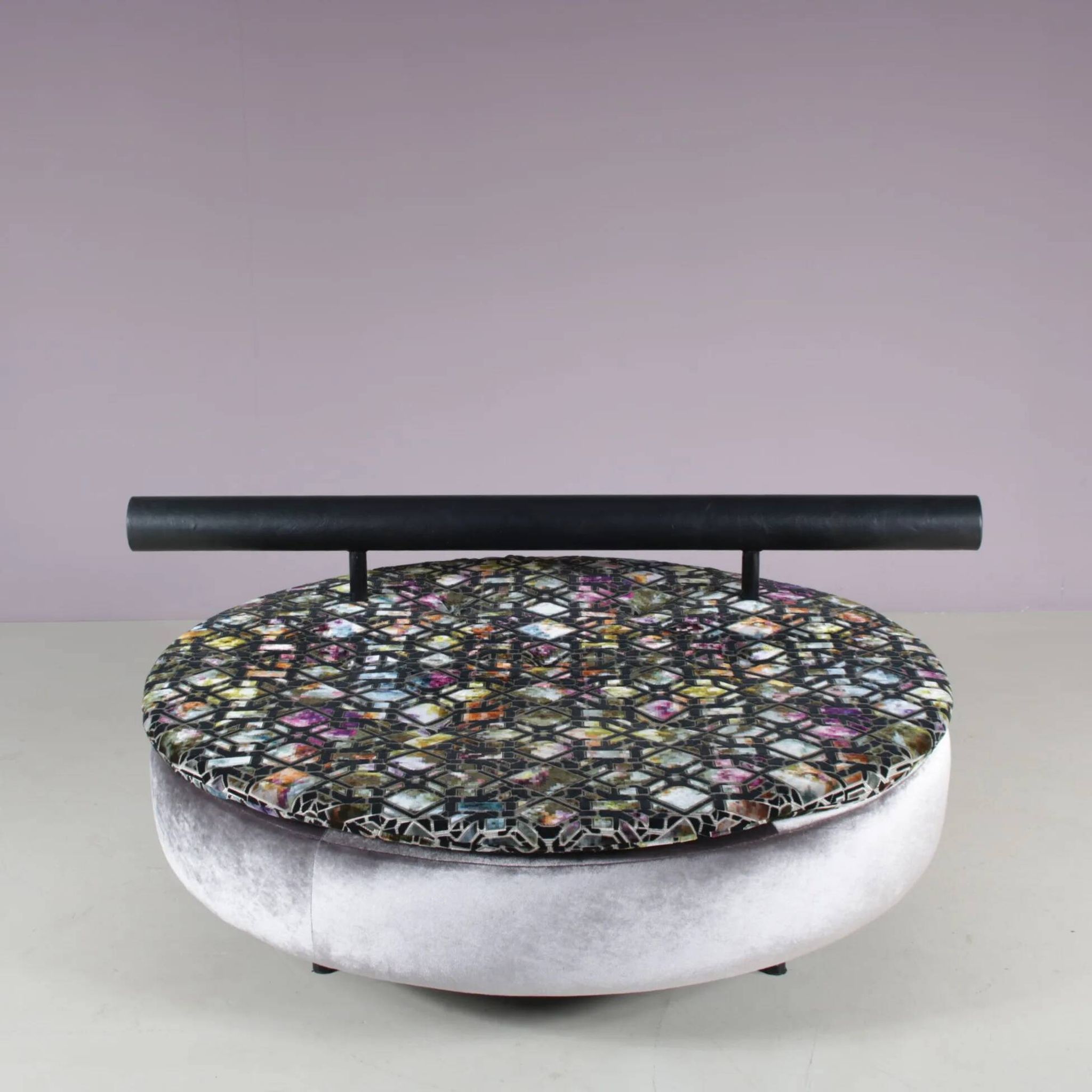 1980s round loveseat in Antonio Citterio style from Italy