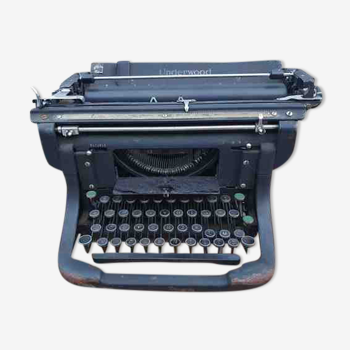 Underwood usa writing machine