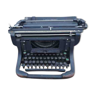 Underwood usa writing machine