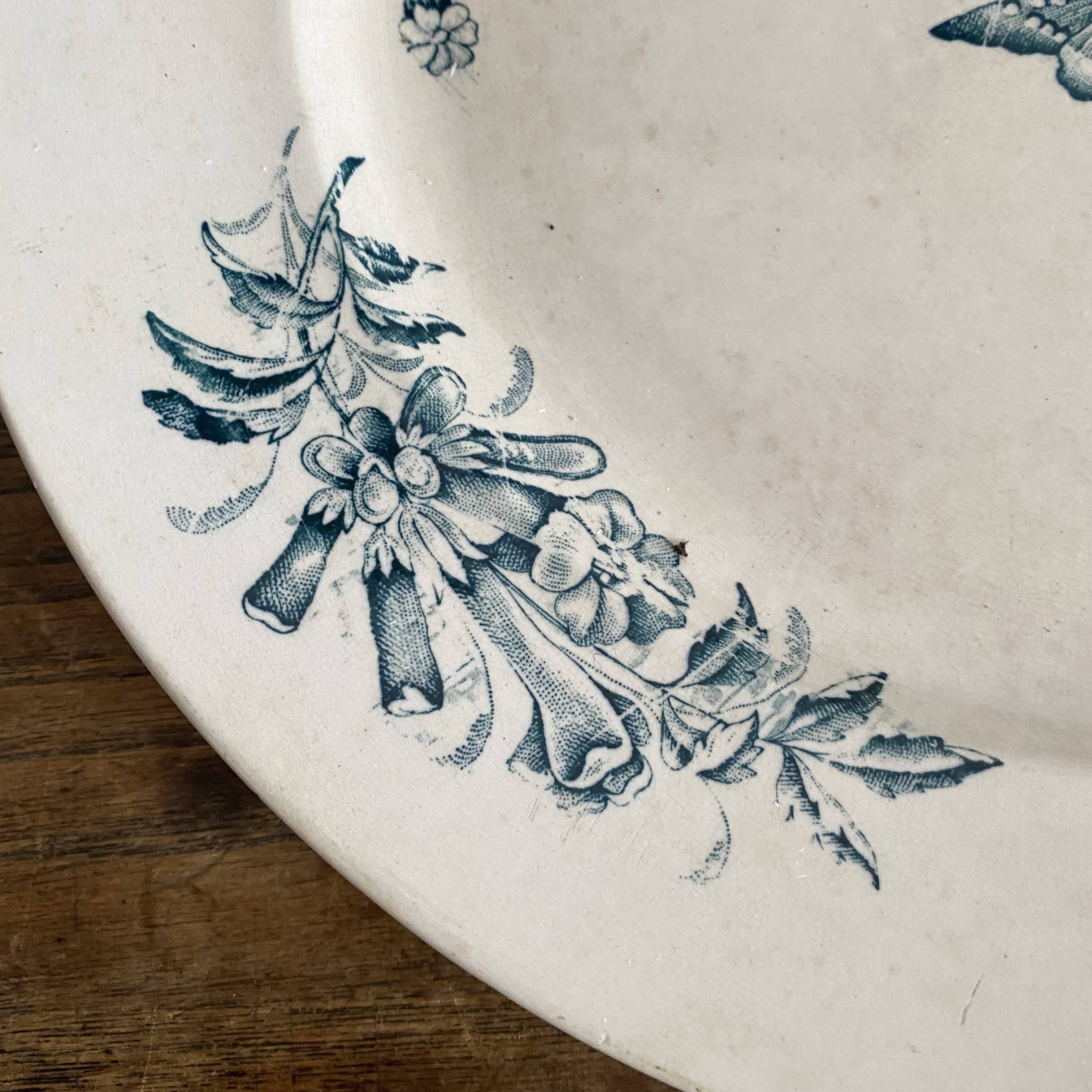 Round ironstone dish Badonviller "Jasmin" butterfly