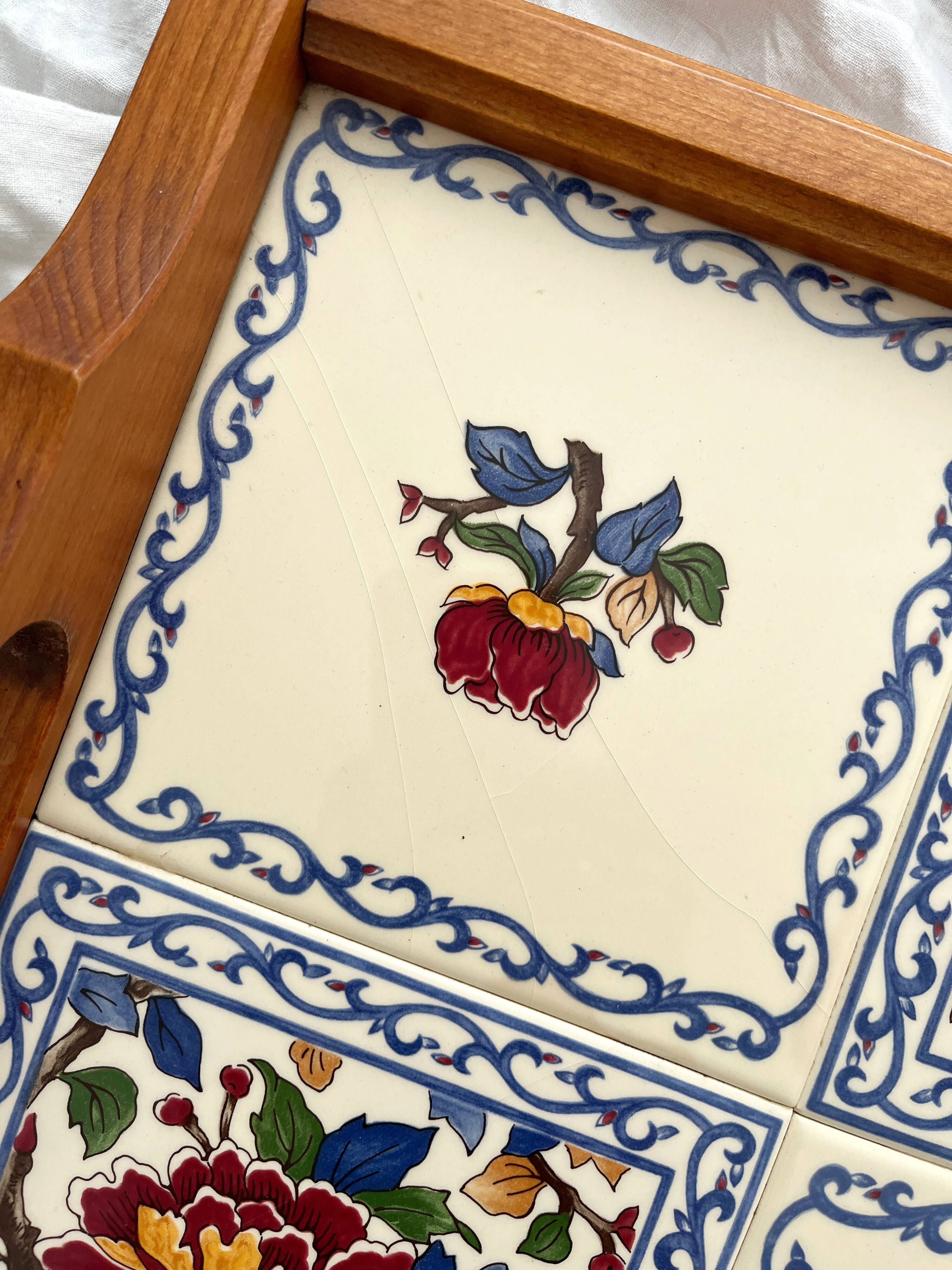 Vintage wooden and earthenware tray from Gien with Peonies decor