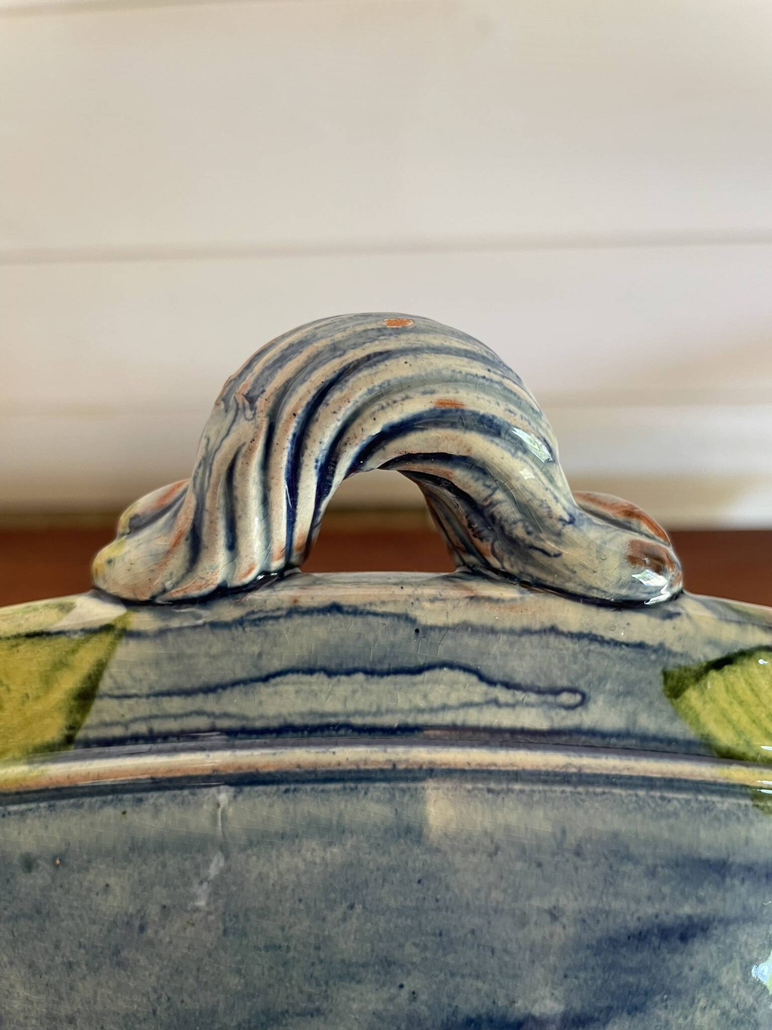 Large Dish with Handles in Handmade Ceramic - Hand-Painted Floral Decoration