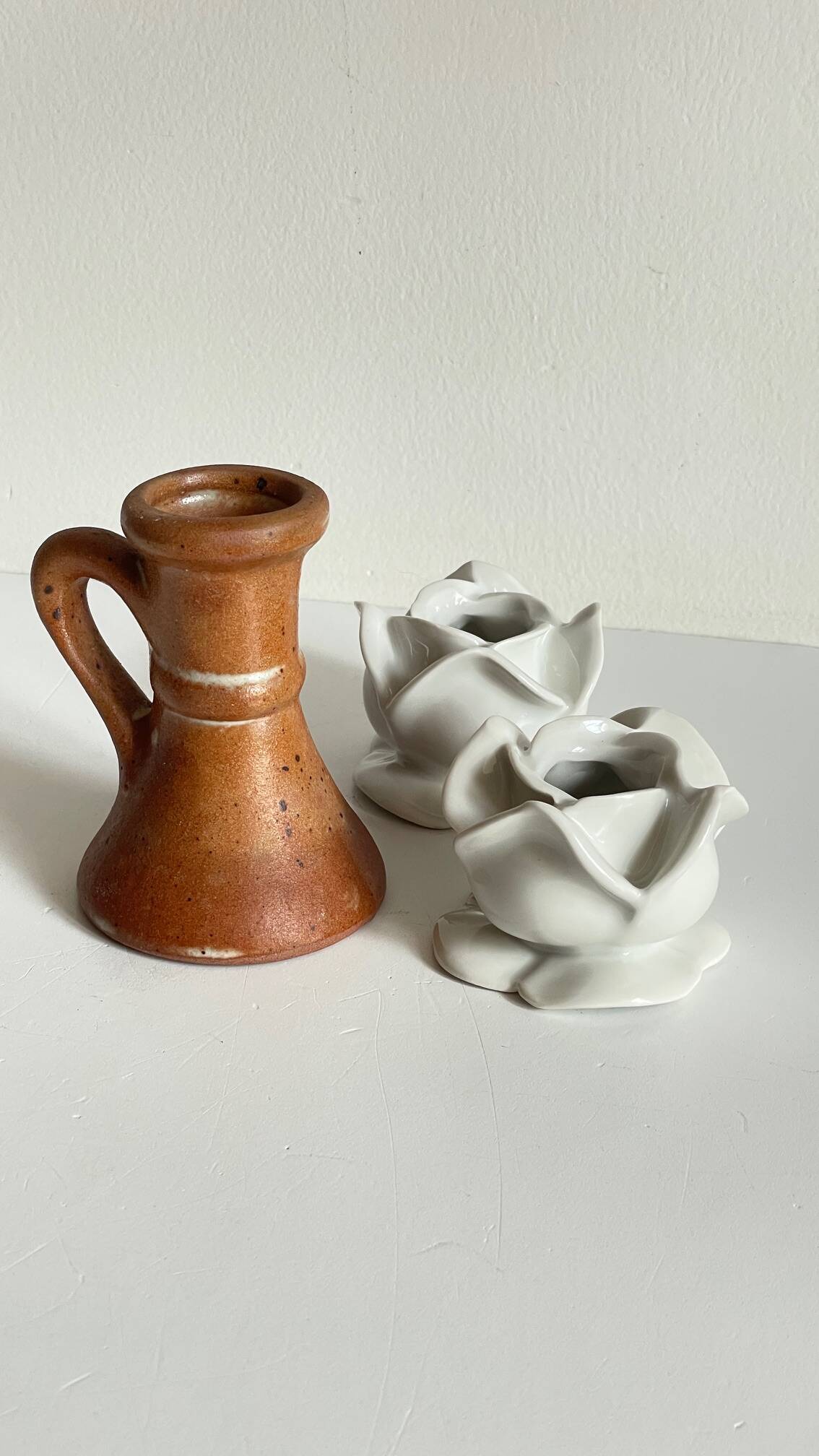Lot bougeoirs porcelaine et grès vintage