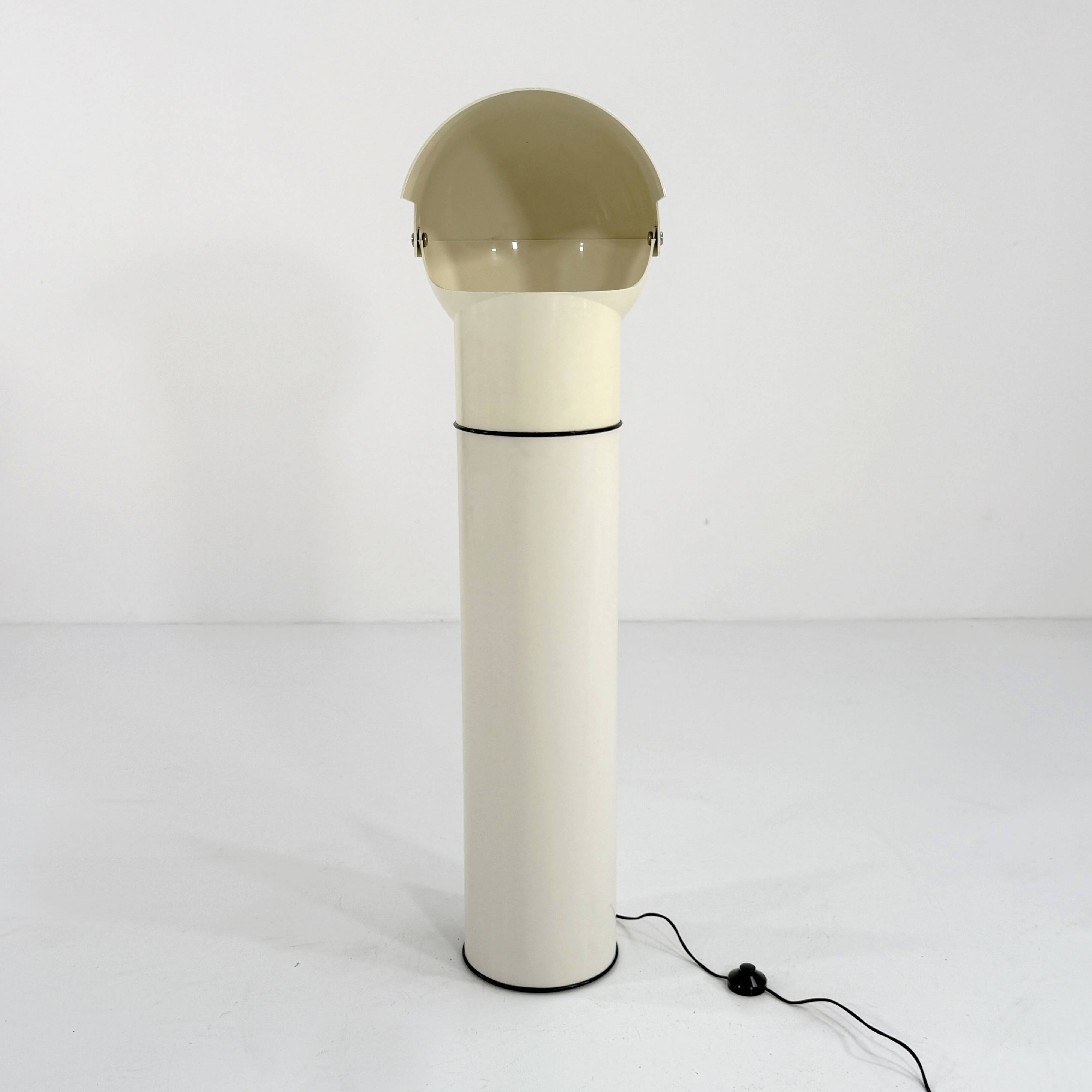 Lampadaire Pileo Mezzo de Gae Aulenti pour Artemide, 1970