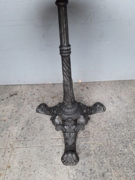 Table bistro period art Nouveau 1900 cast and marble