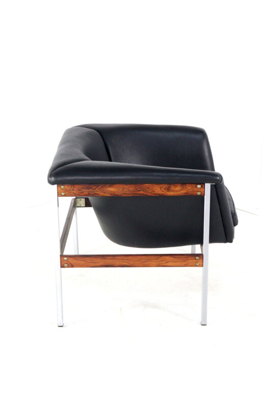 Geoffrey Harcourt for Artifort armchair model 042 - dutch design - restored