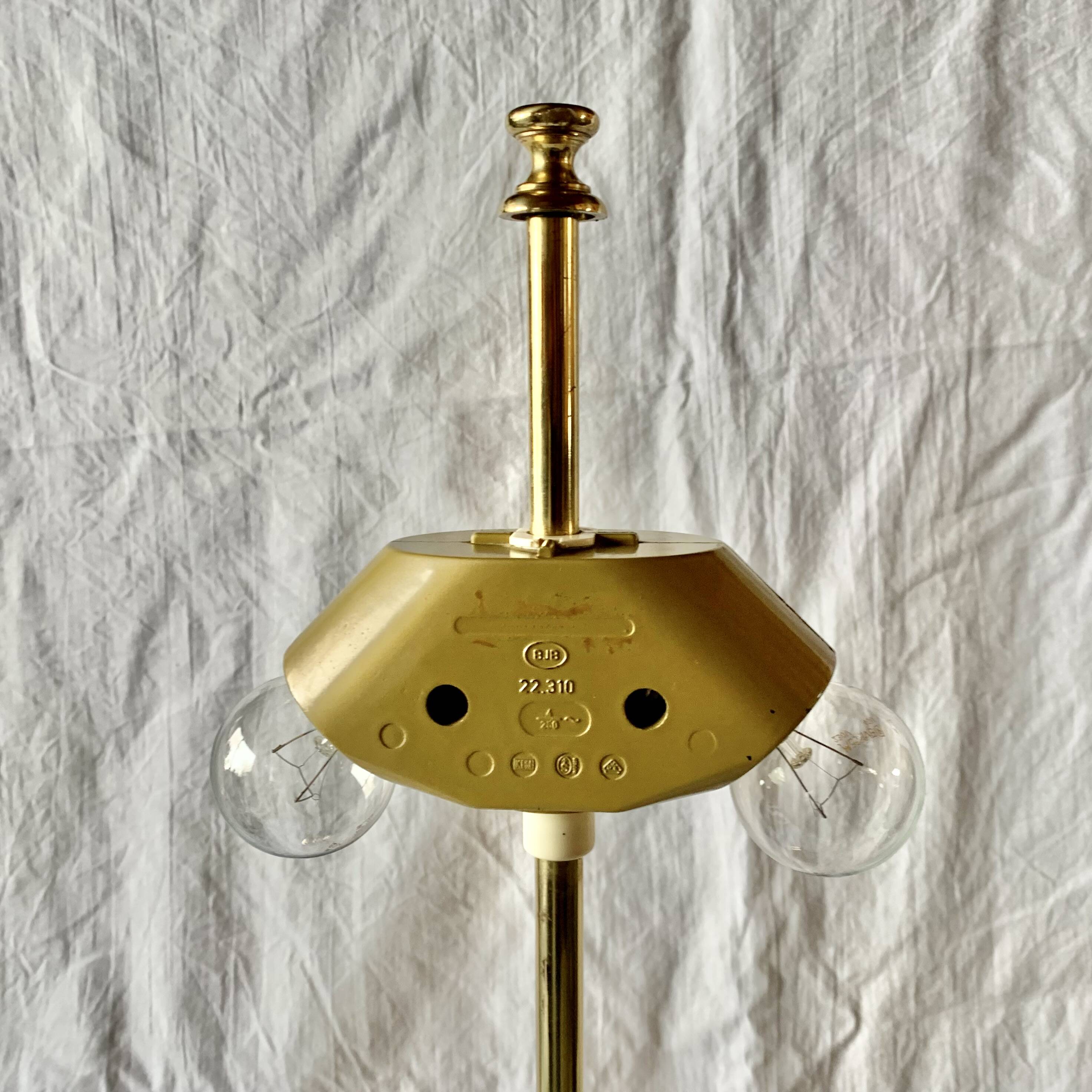 Large vintage brass lamp base - height: 75 cm