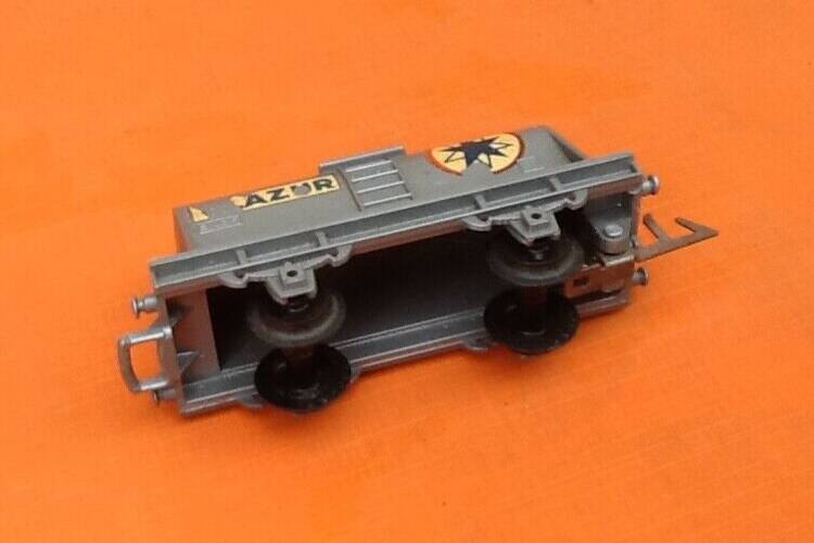 Shell Tank Wagon / Azur Tank Wagon Scale: 1/87th