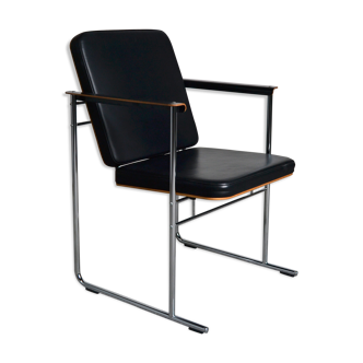 Set of 4 Avarte armchair by Yrjo Kukkapuro in black leather