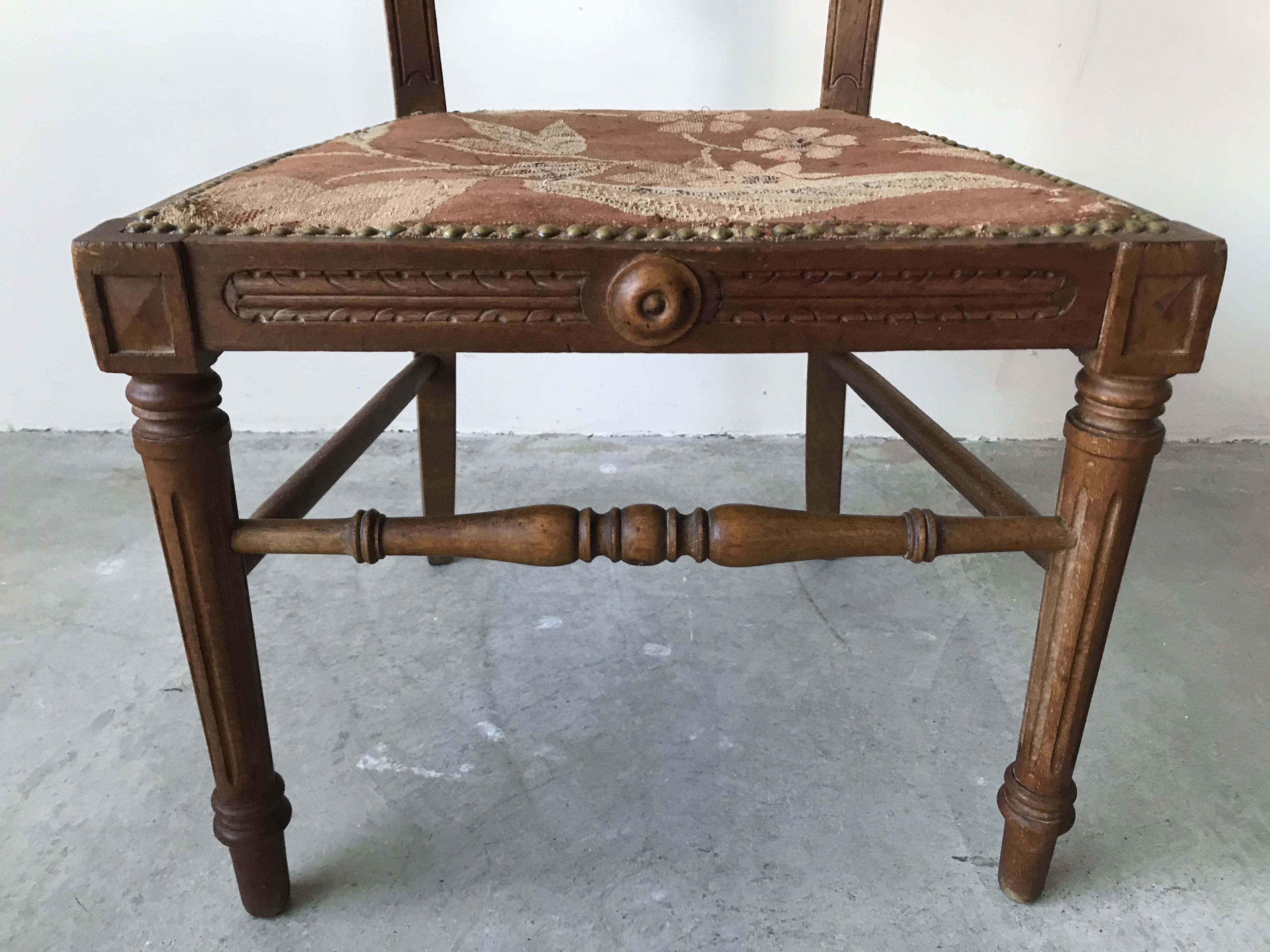 Nurse chair, Arts and Crafts spirit, early twentieth century.