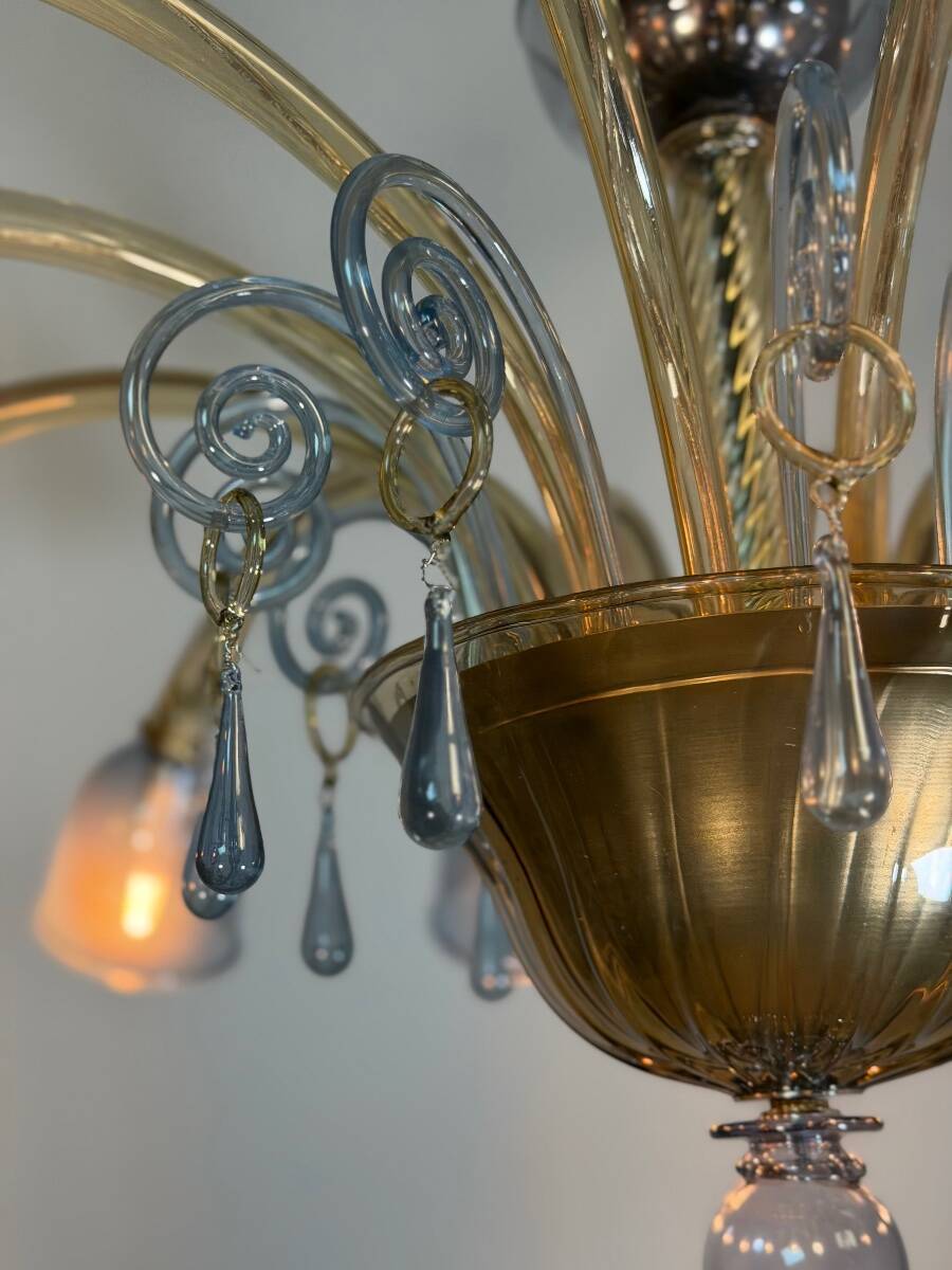 Venetian lustre in two-colour Murano glass, blue and gilded, circa 1990.