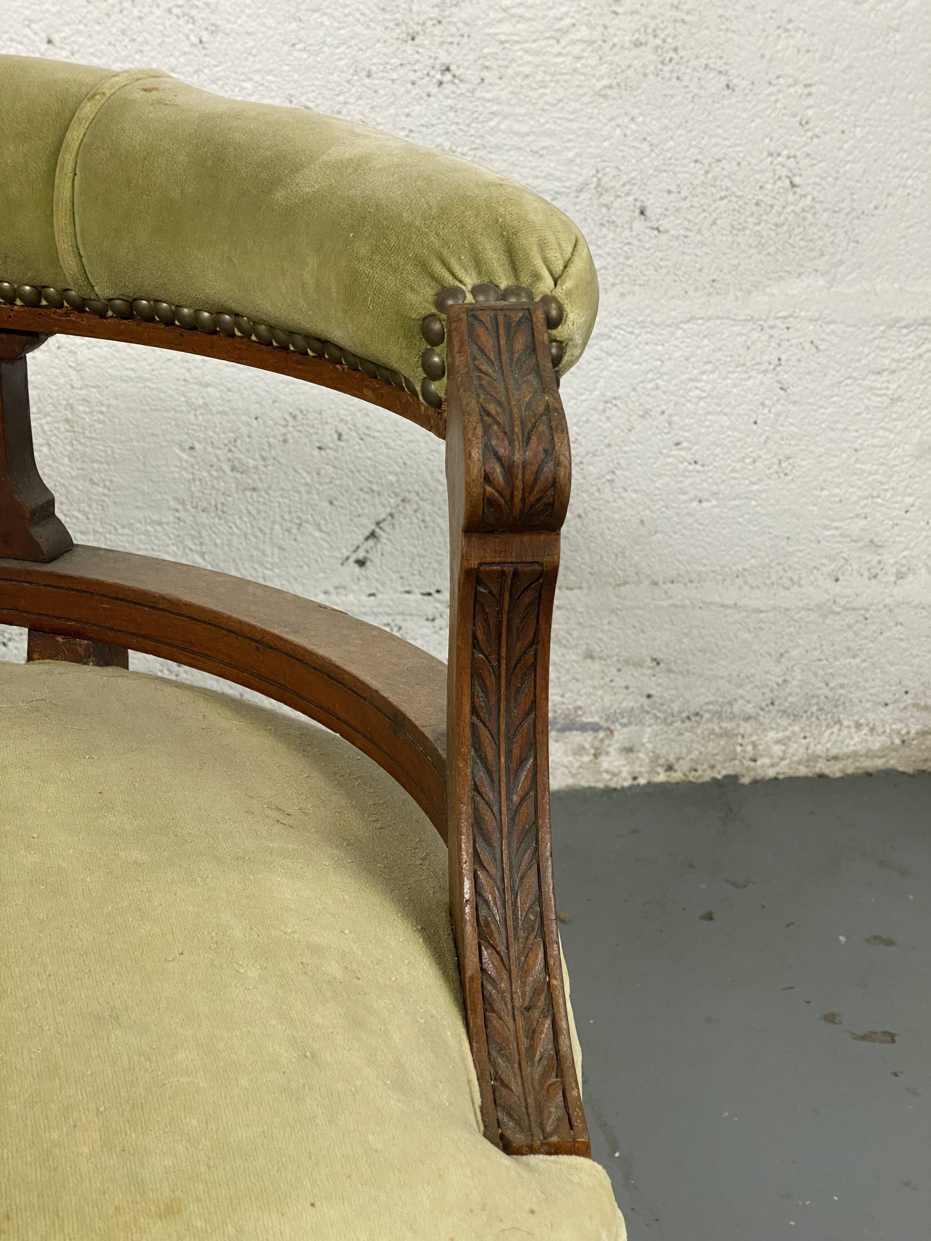 Fauteuil empire velours vert ancien