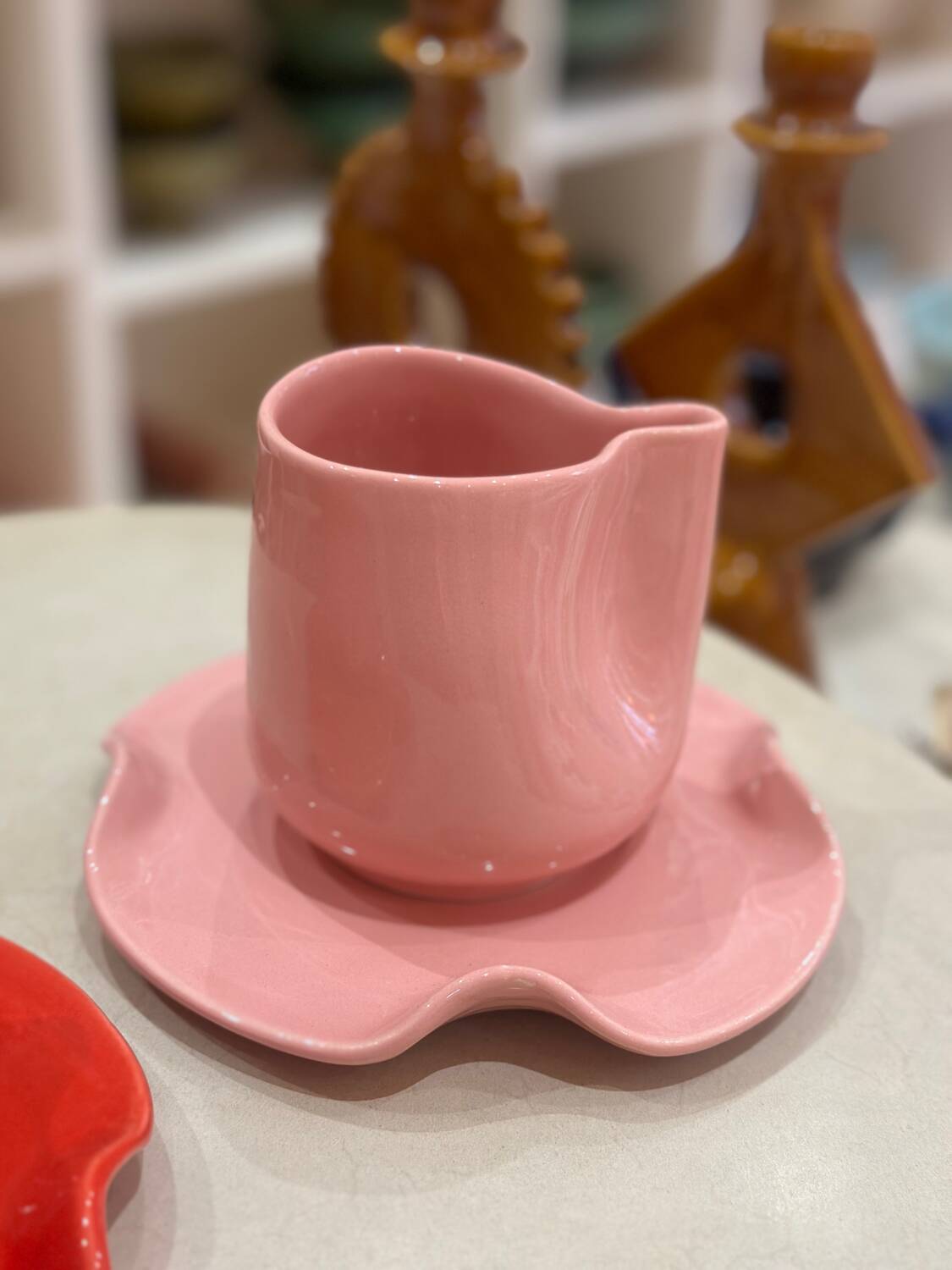 Set of ceramic artisan mugs with pink pop Barbapapa water lily design.