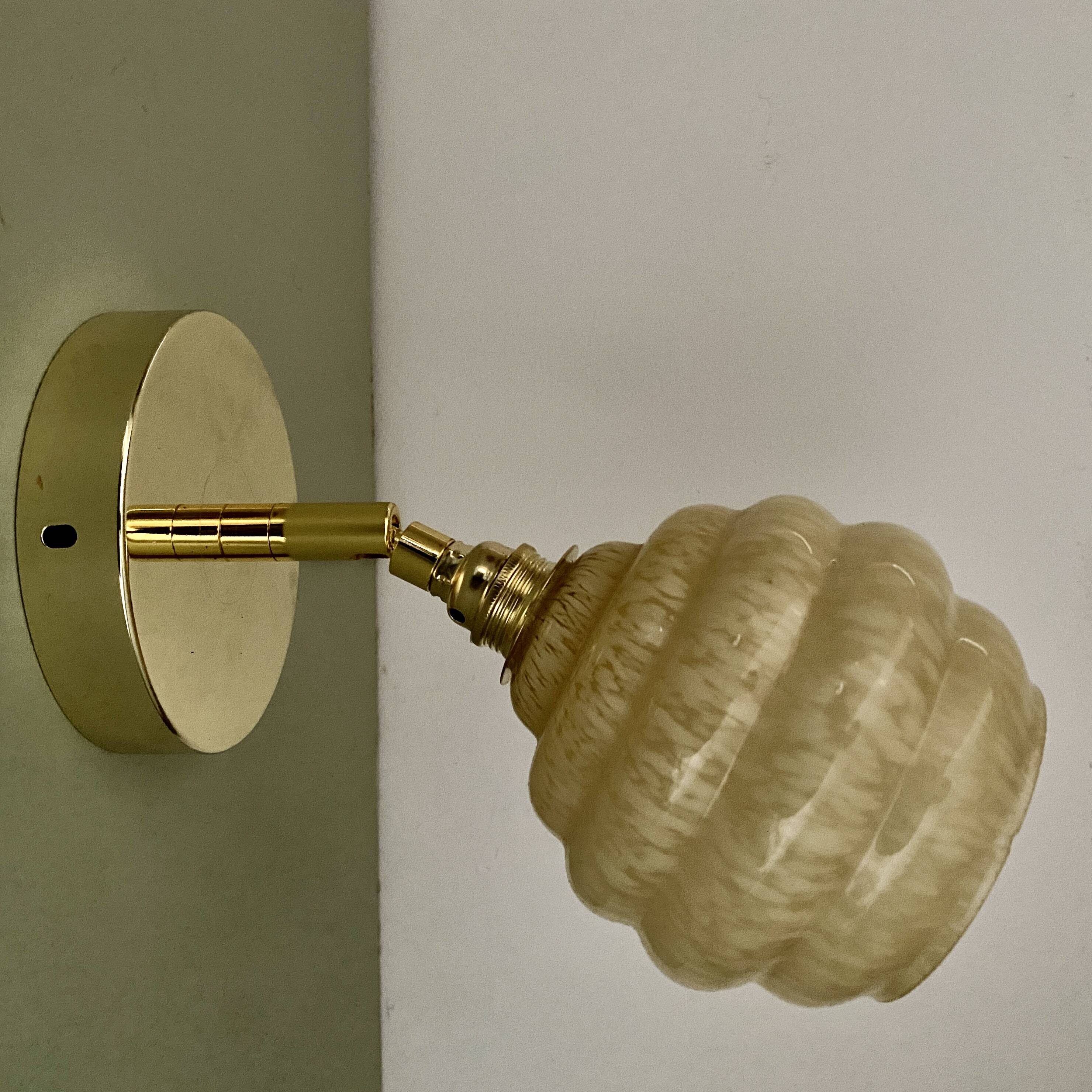 Vintage tulip wall lamp in yellow Clichy glass