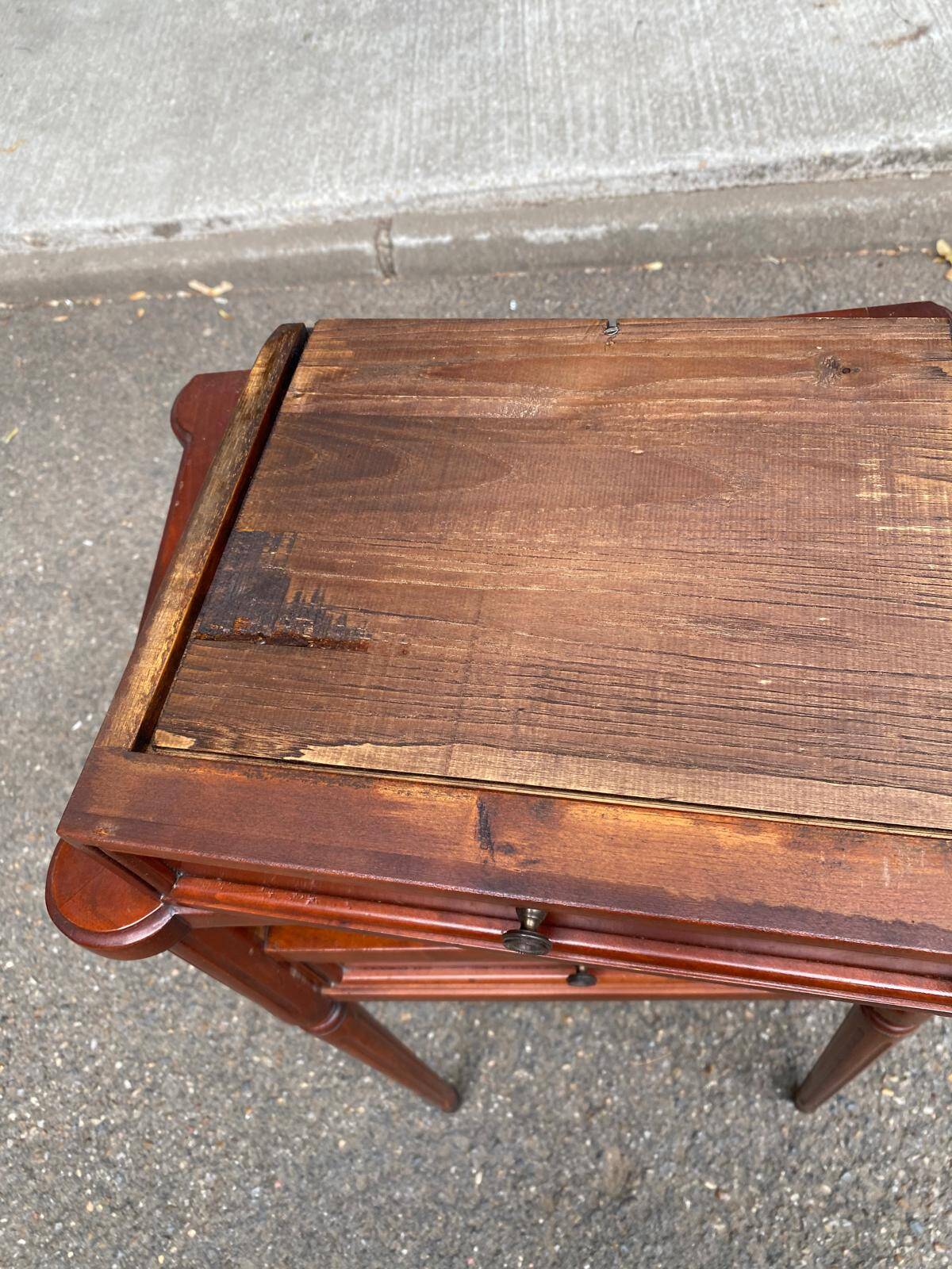 Table d'appoint chevet Style Louis XVI en merisier massif à cannelures 1960