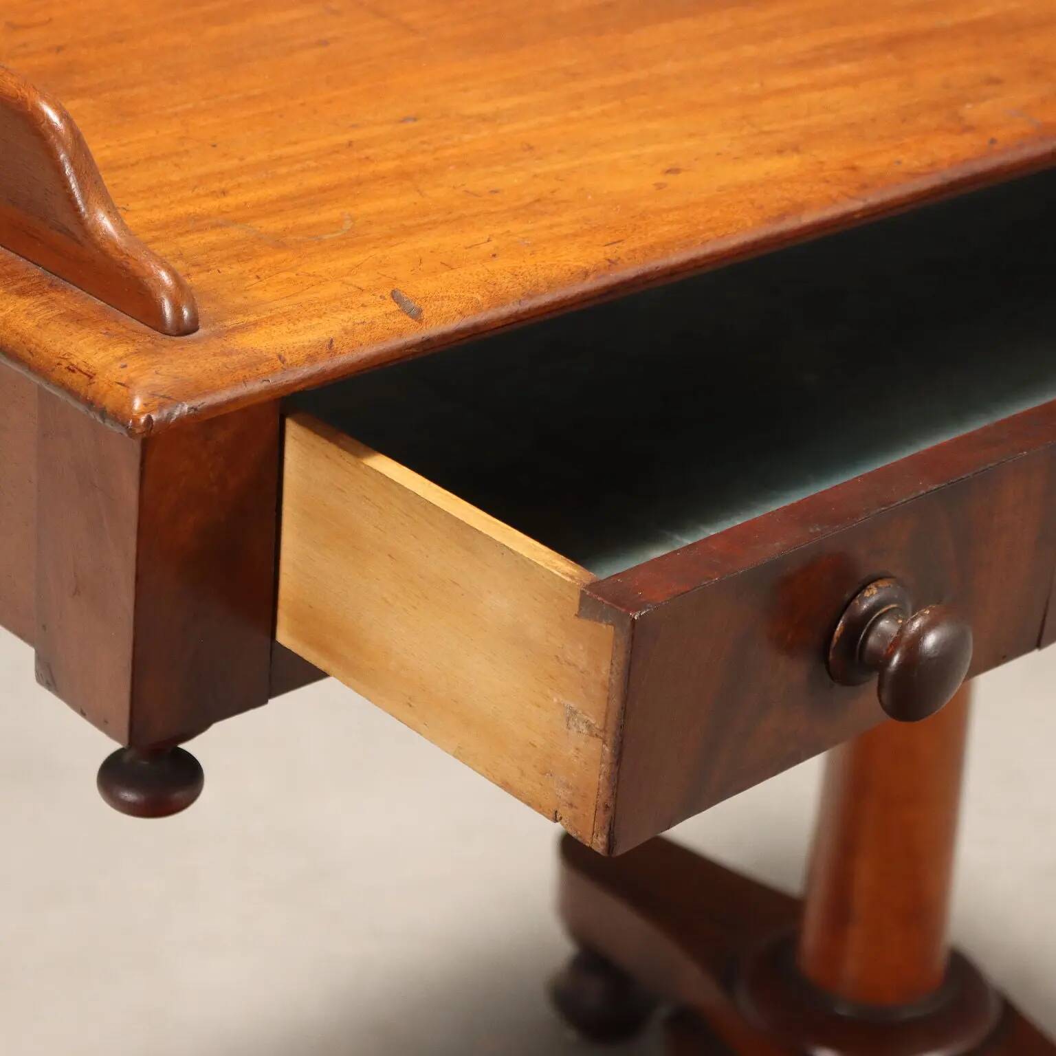 Antique mahogany writing desk with drawer, Italy, 19th century.