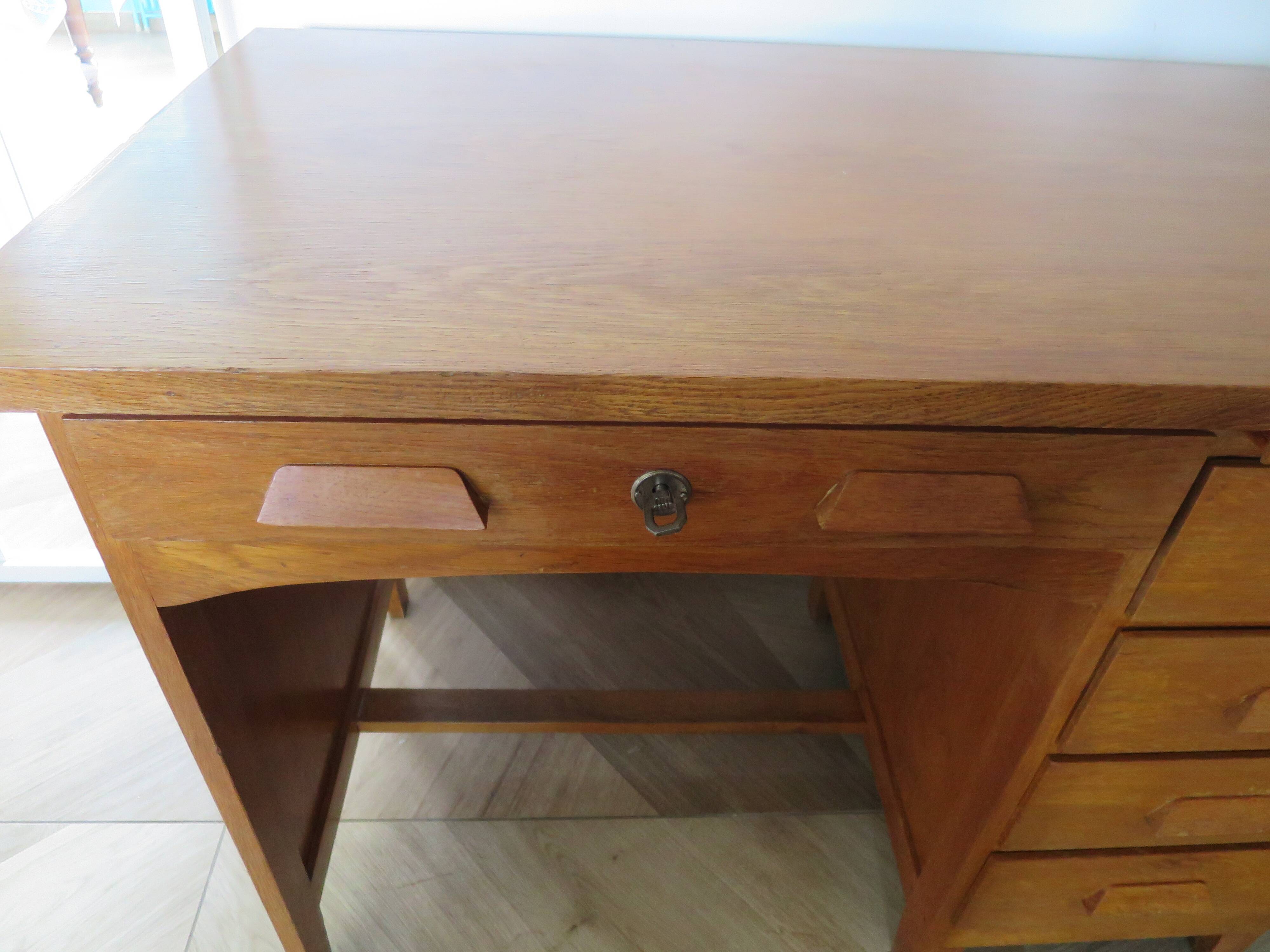 Vintage modernist desk - 5 drawers - shelf - 1950s - closure mechanism