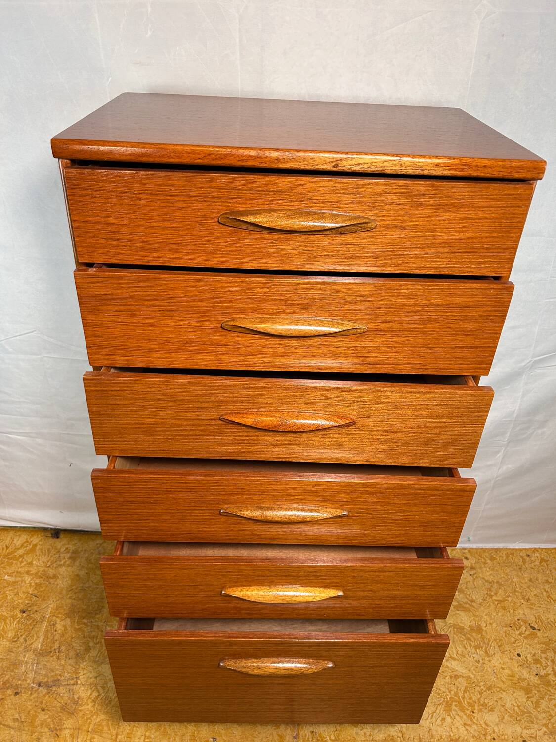 Mid-Century Retro Teak Chest of Drawers by Austinsuite – 1960s Danish Desig