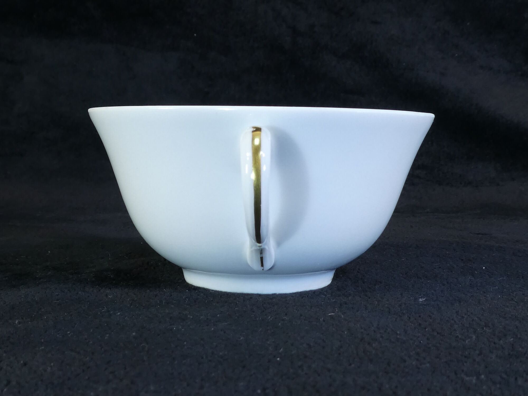 Pair of dejeuner cup and porcelain cup ch. field haviland limoges