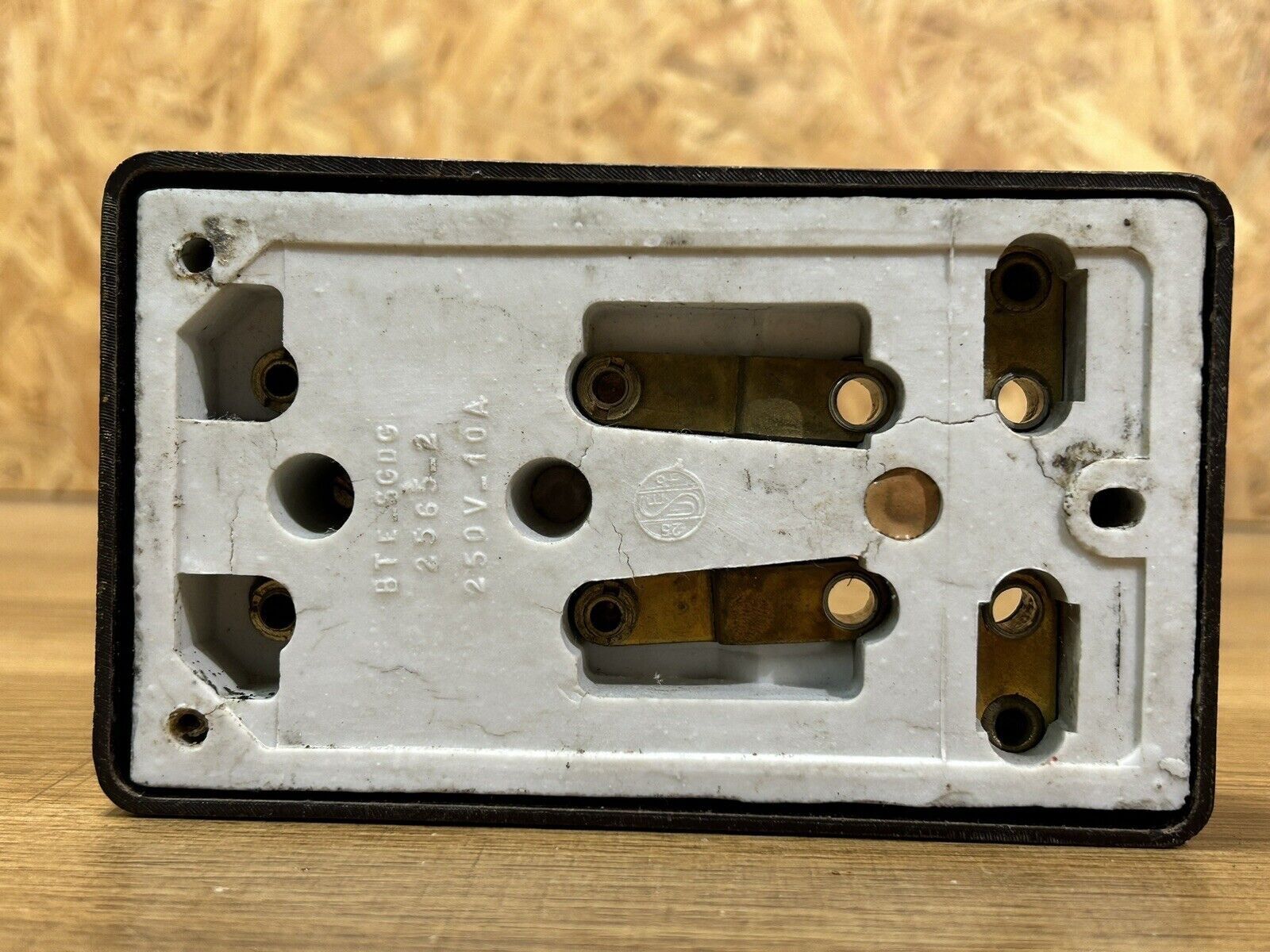 Bakelite switch, 50s, with fuse doors