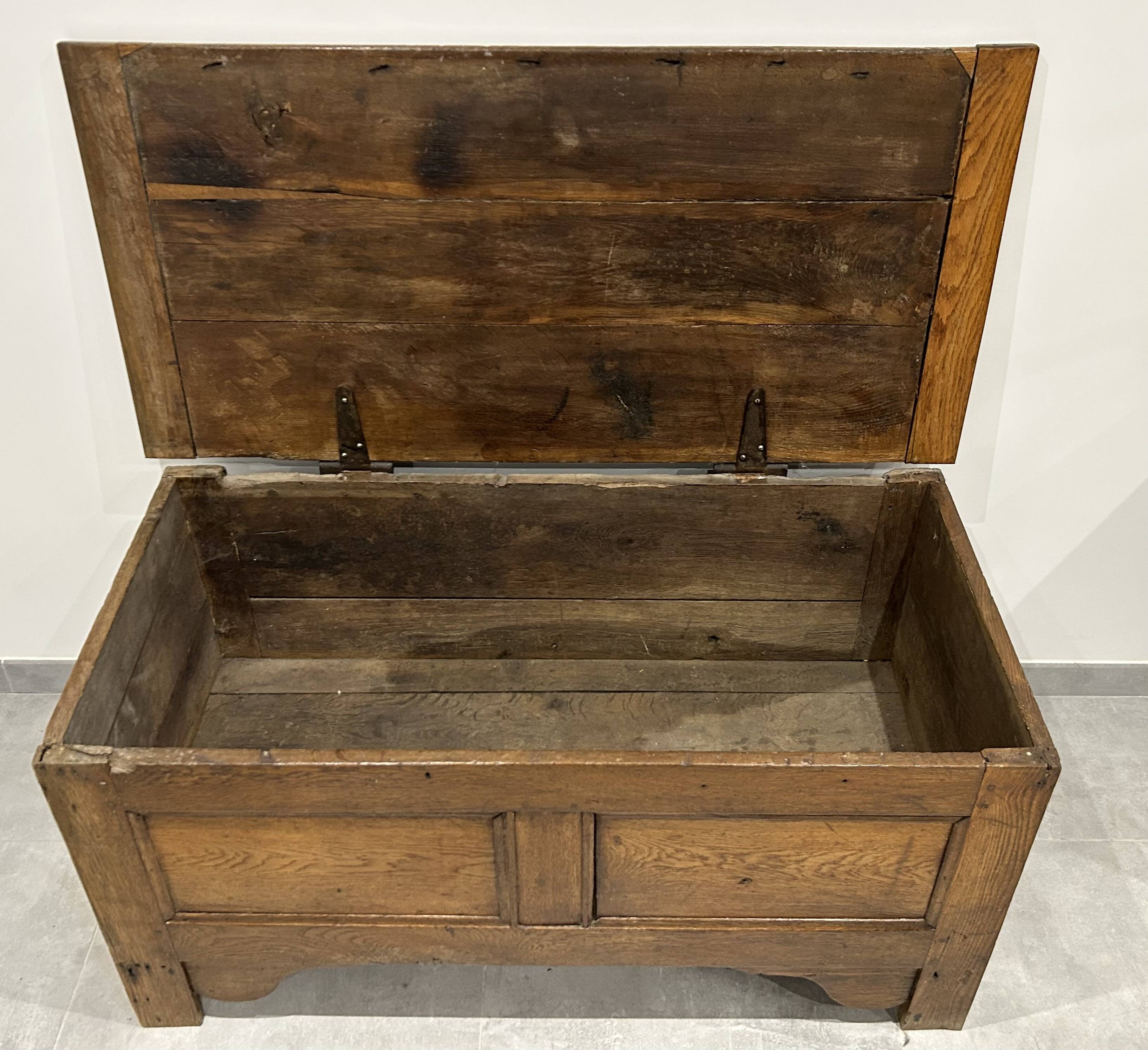 Natural oak wood chest, bedside chest