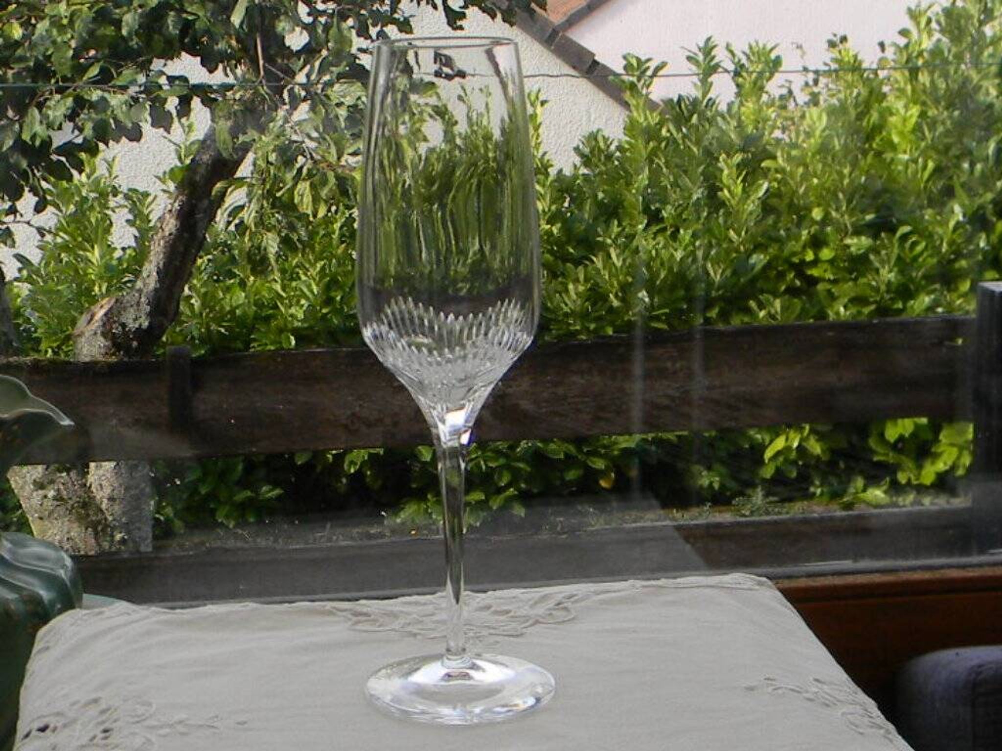 Set of 6 ARQUES crystal champagne flutes. BAVELLA model.