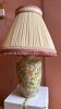 Pied de lampe en porcelaine + abat-jour