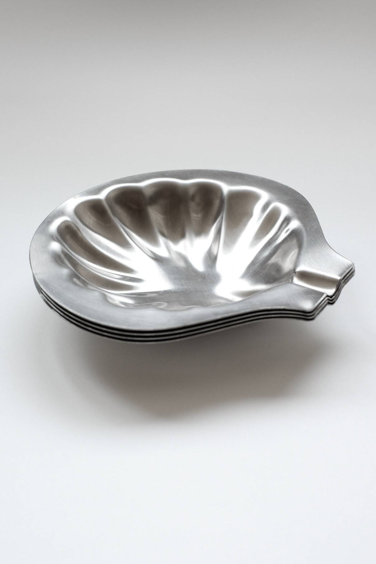 Ensemble de 4 plats en forme de coquillage
