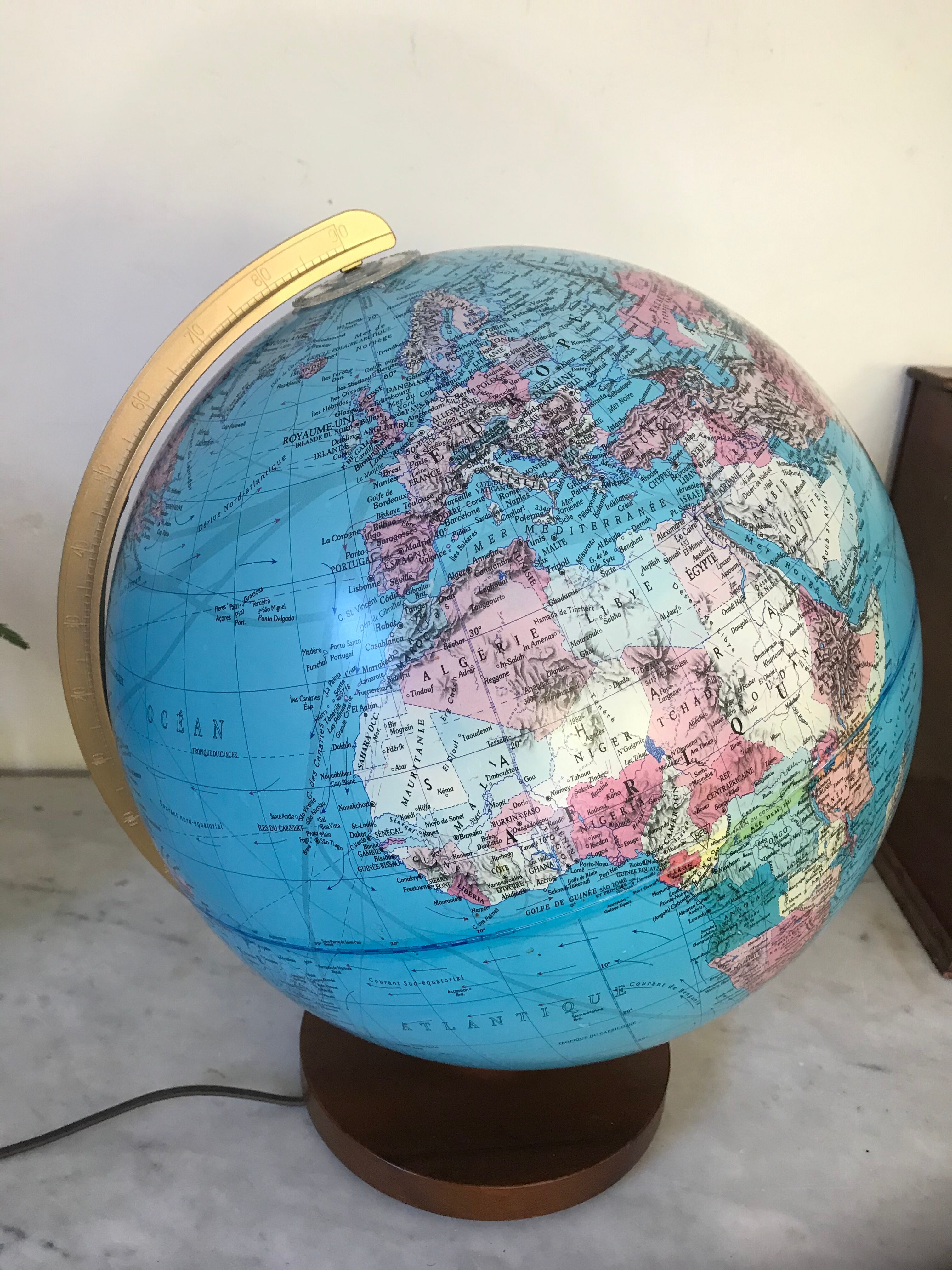 Vintage vintage Earth Globe Columbus