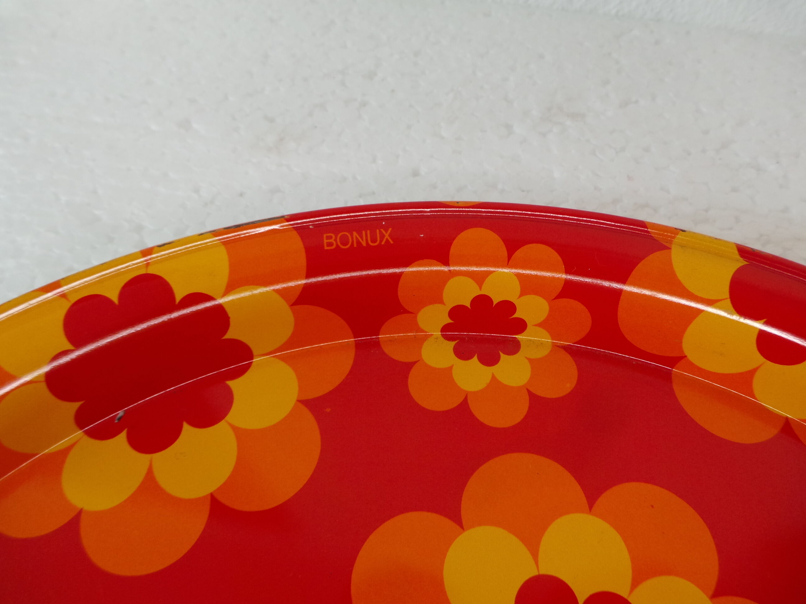 Service tray in vintage metal