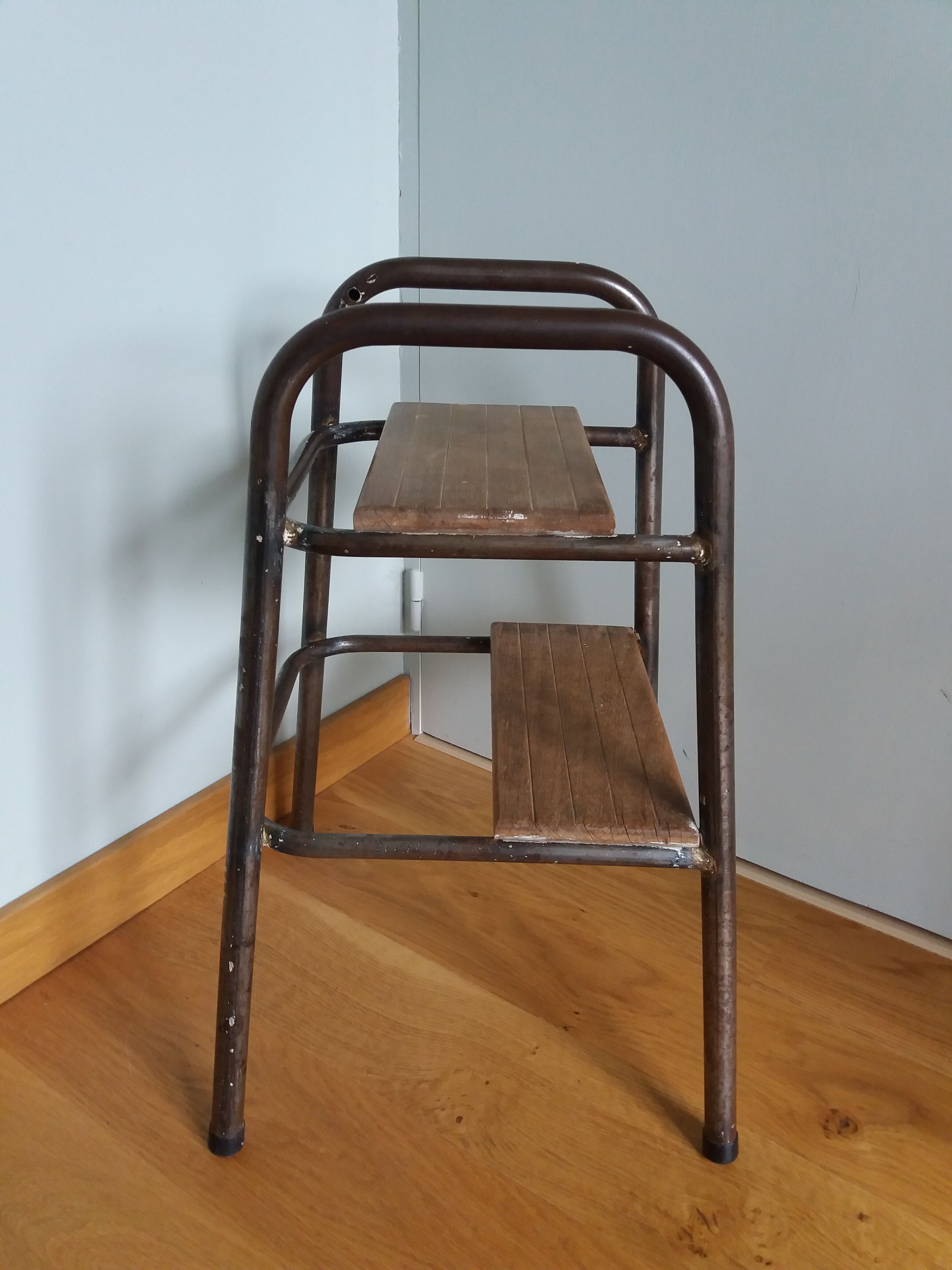 Stepladder workshop step