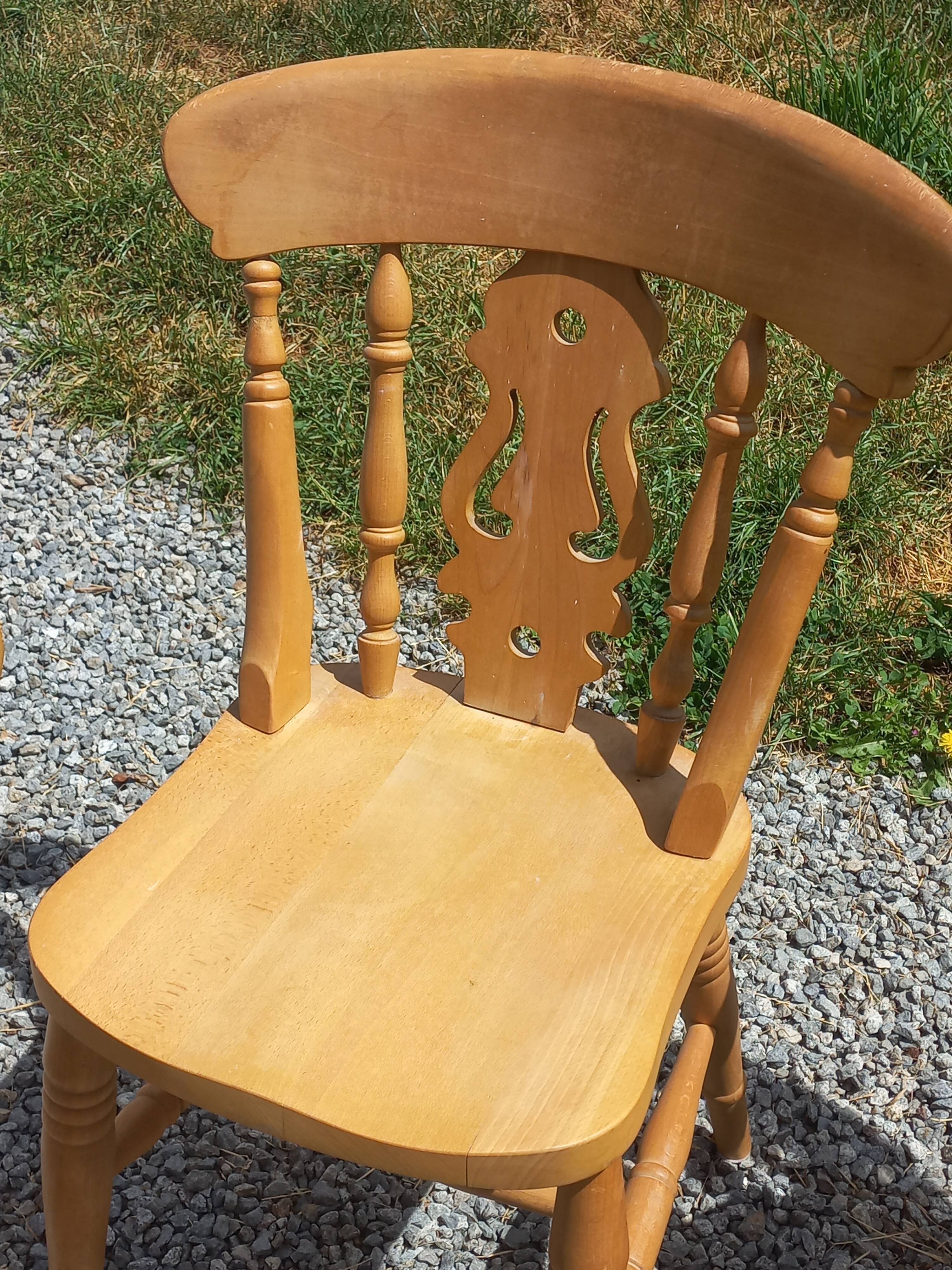 Set of 4 chairs and 1 armchair in mountain style.